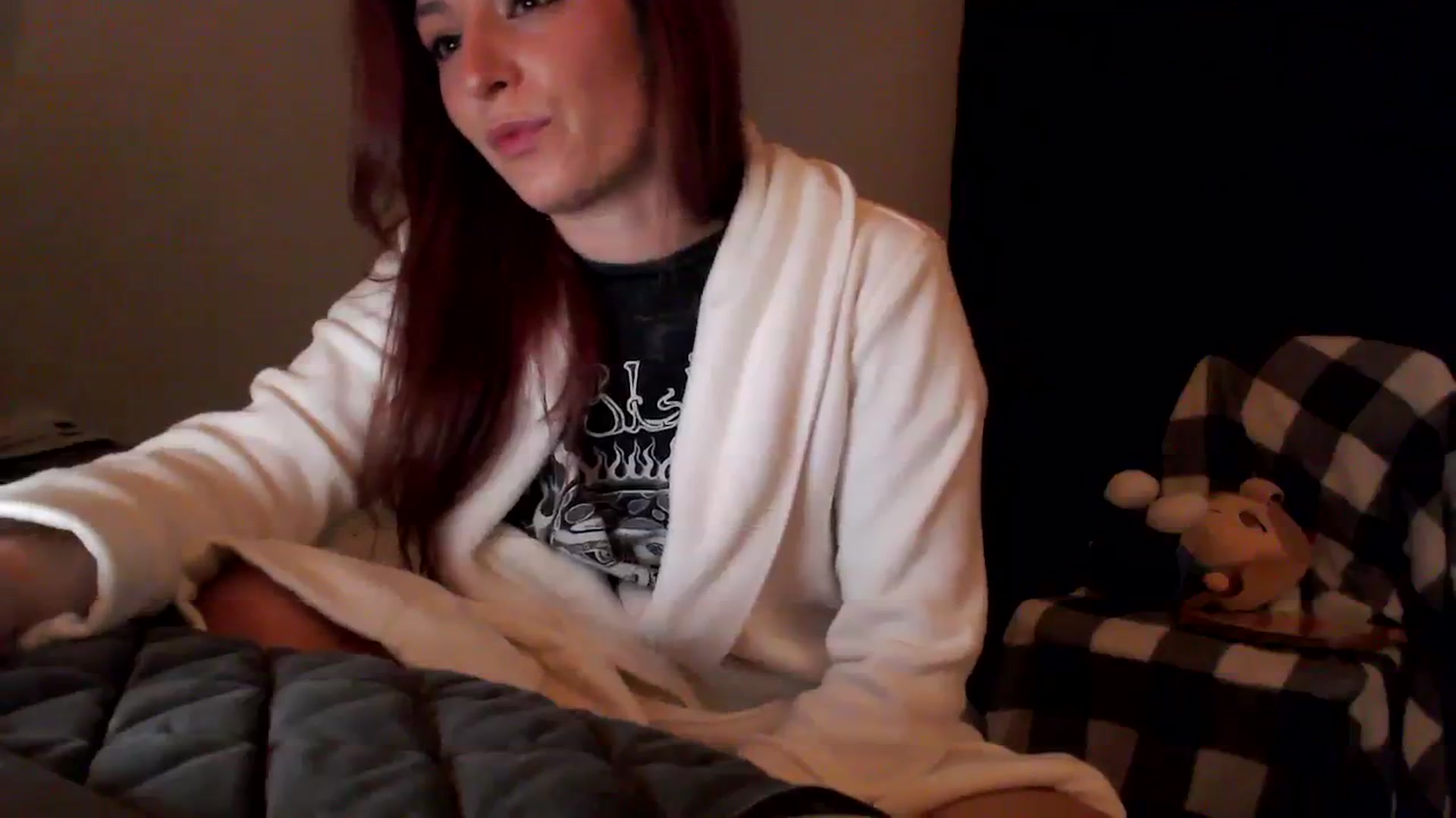 Gallery image thumbnail from EmmyLove's myfreecams stream on, 08/04/2023, 05:29 image 16 of 20