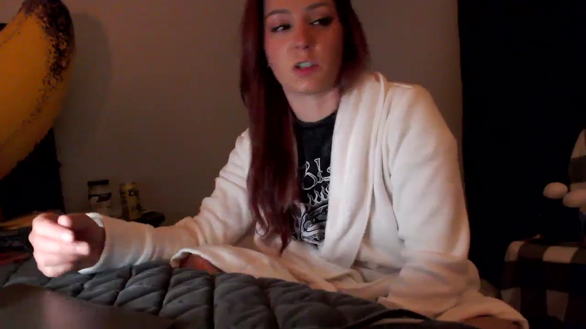 Gallery image thumbnail from EmmyLove's myfreecams stream on, 08/04/2023, 05:29 image 15 of 20