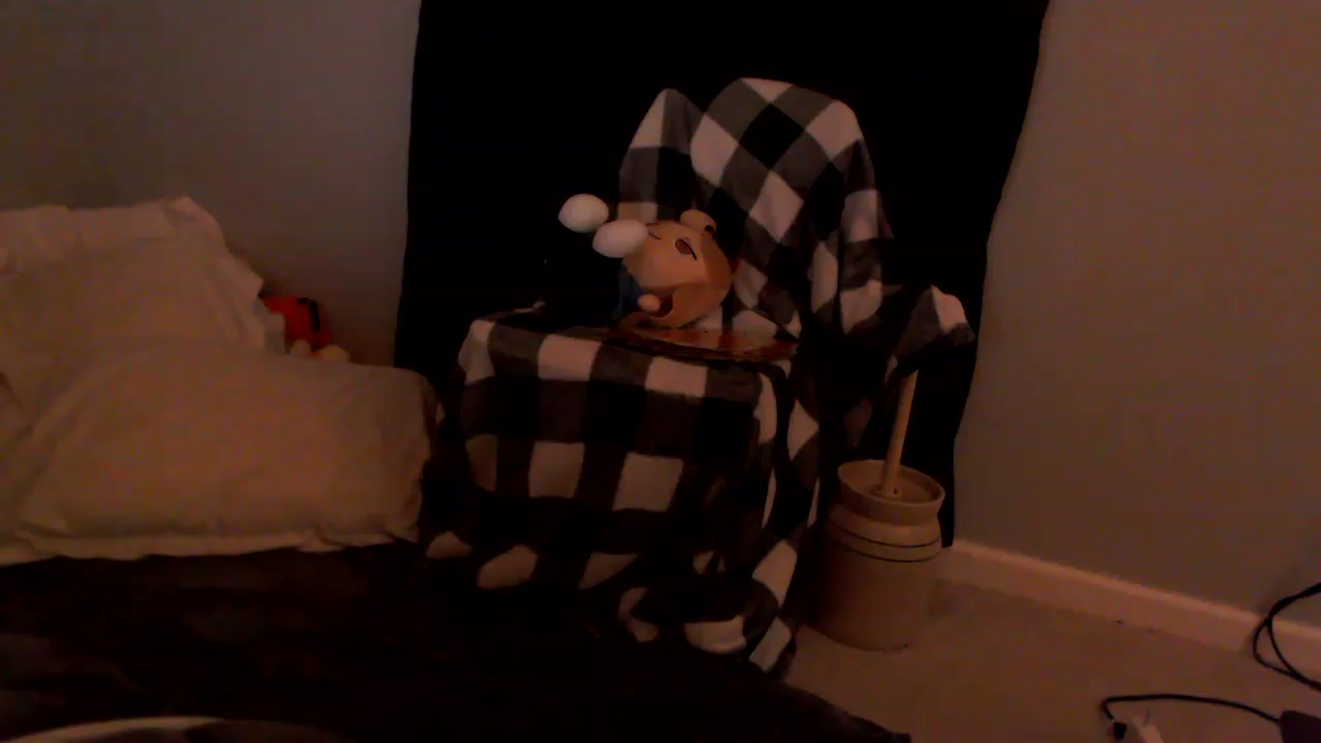 Gallery image thumbnail from EmmyLove's myfreecams stream on, 08/04/2023, 05:54 image 16 of 20