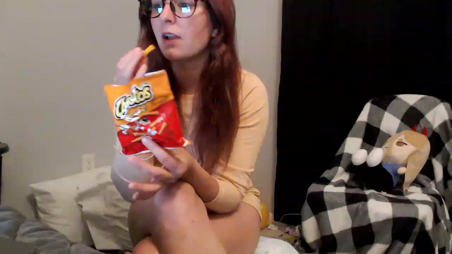 Gallery image thumbnail from EmmyLove's myfreecams stream on, 08/09/2023, 06:09 image 5 of 20