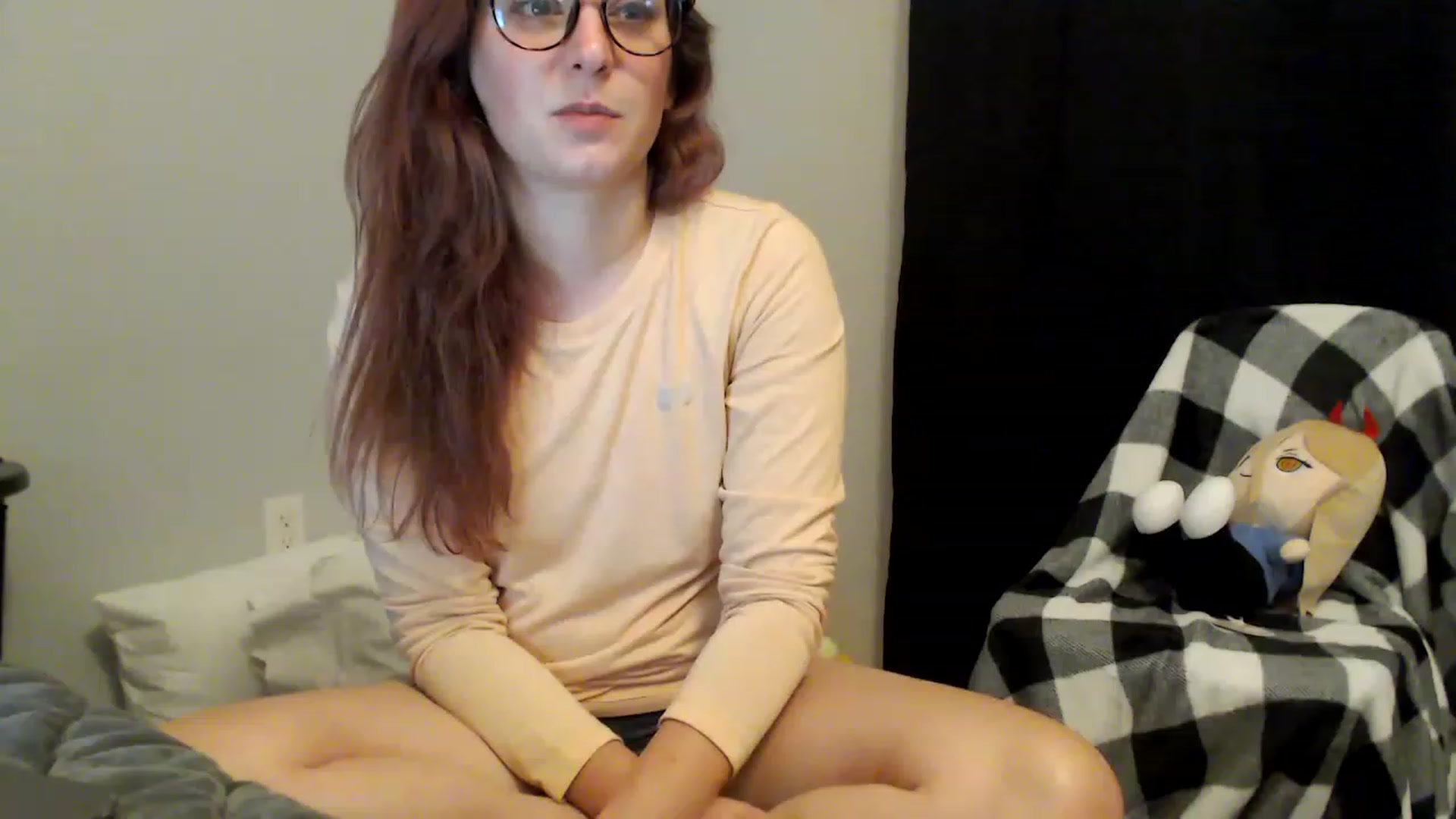 Gallery image thumbnail from EmmyLove's myfreecams stream on, 08/09/2023, 06:09 image 10 of 20