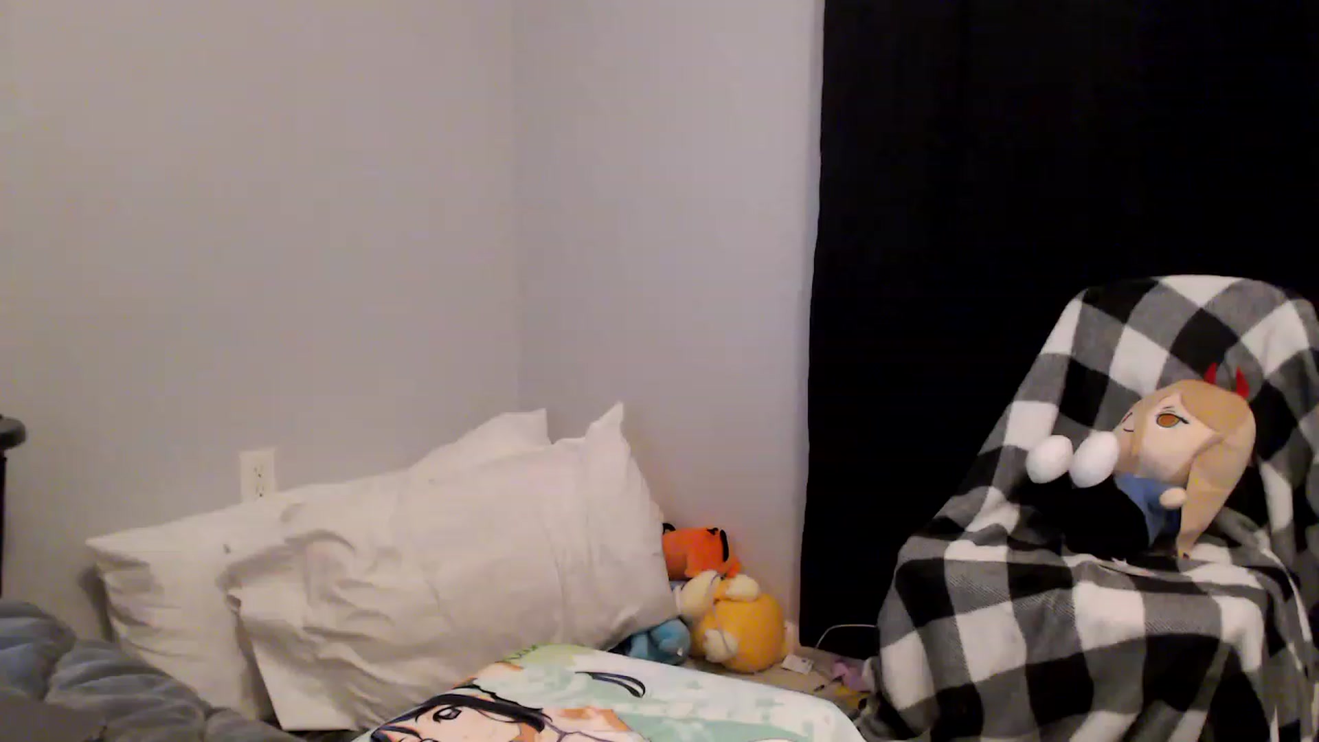 Gallery image thumbnail from EmmyLove's myfreecams stream on, 08/09/2023, 06:09 image 3 of 20