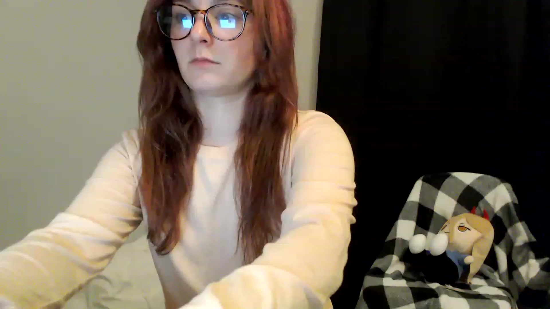 Gallery image thumbnail from EmmyLove's myfreecams stream on, 08/09/2023, 06:50 image 4 of 20