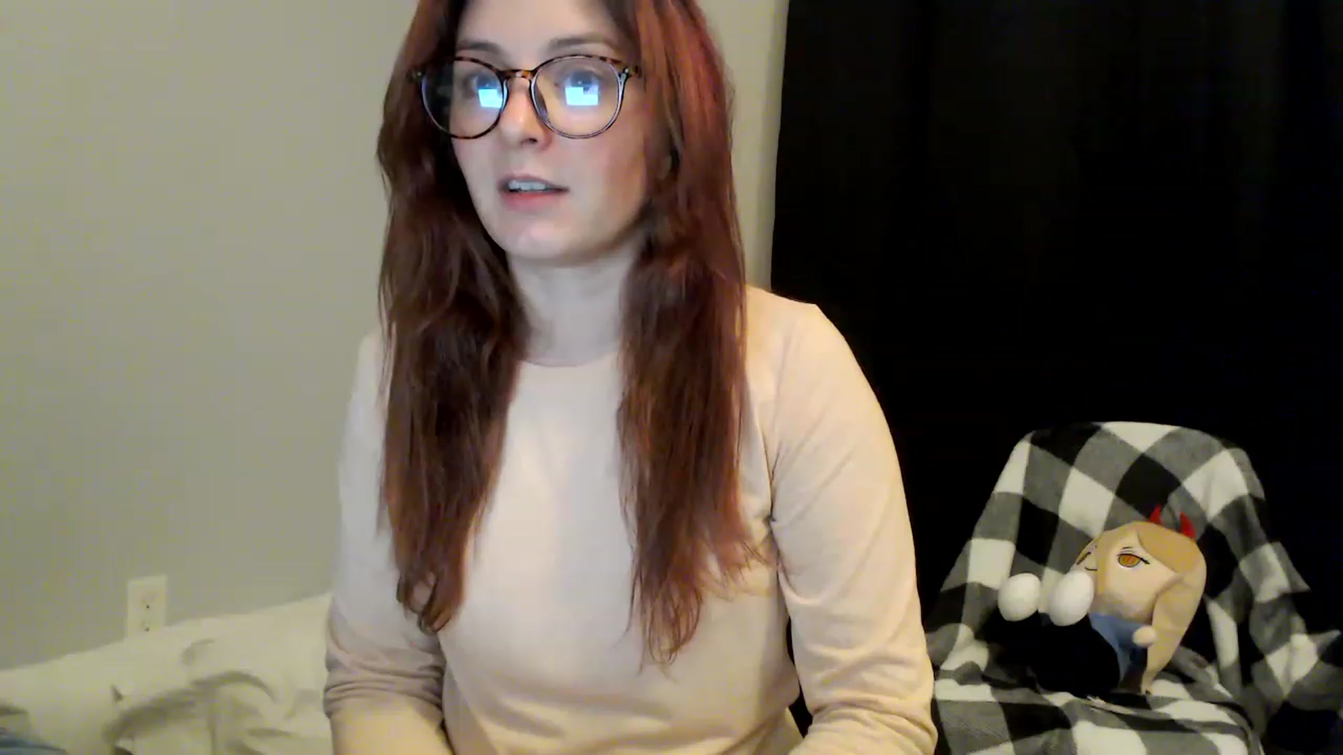 Gallery image thumbnail from EmmyLove's myfreecams stream on, 08/09/2023, 06:50 image 3 of 20