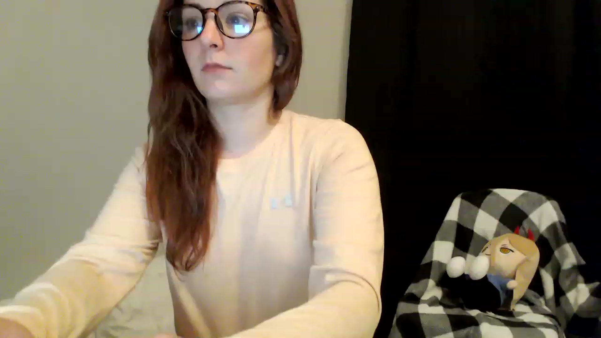 Gallery image thumbnail from EmmyLove's myfreecams stream on, 08/09/2023, 06:50 image 13 of 20