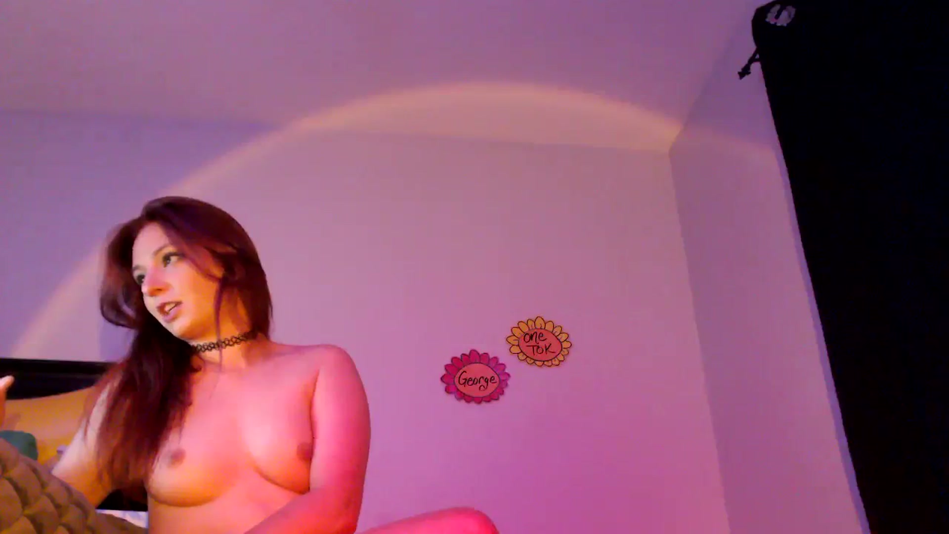 Gallery image thumbnail from EmmyLove's myfreecams stream on, 08/11/2023, 08:02 image 18 of 20