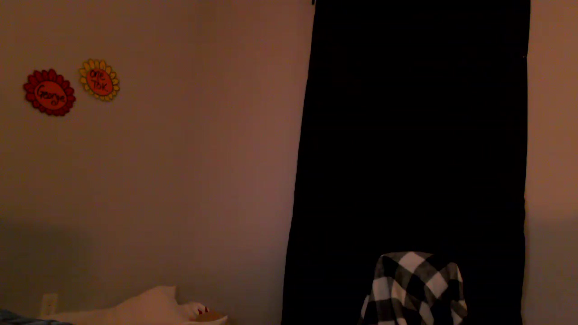 Gallery image thumbnail from EmmyLove's myfreecams stream on, 08/14/2023, 06:51 image 11 of 20