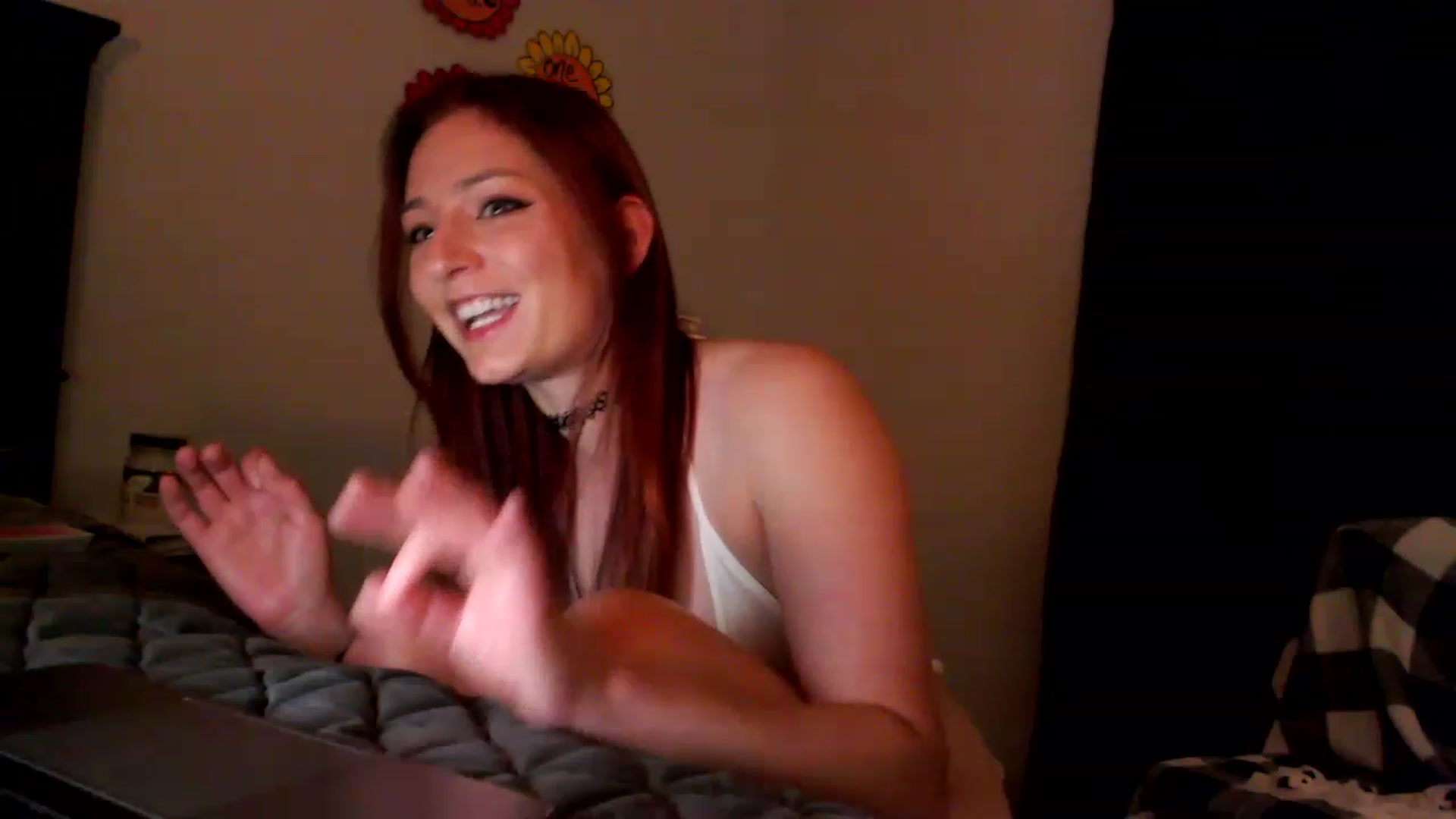 Gallery image thumbnail from EmmyLove's myfreecams stream on, 08/14/2023, 07:55 image 14 of 20