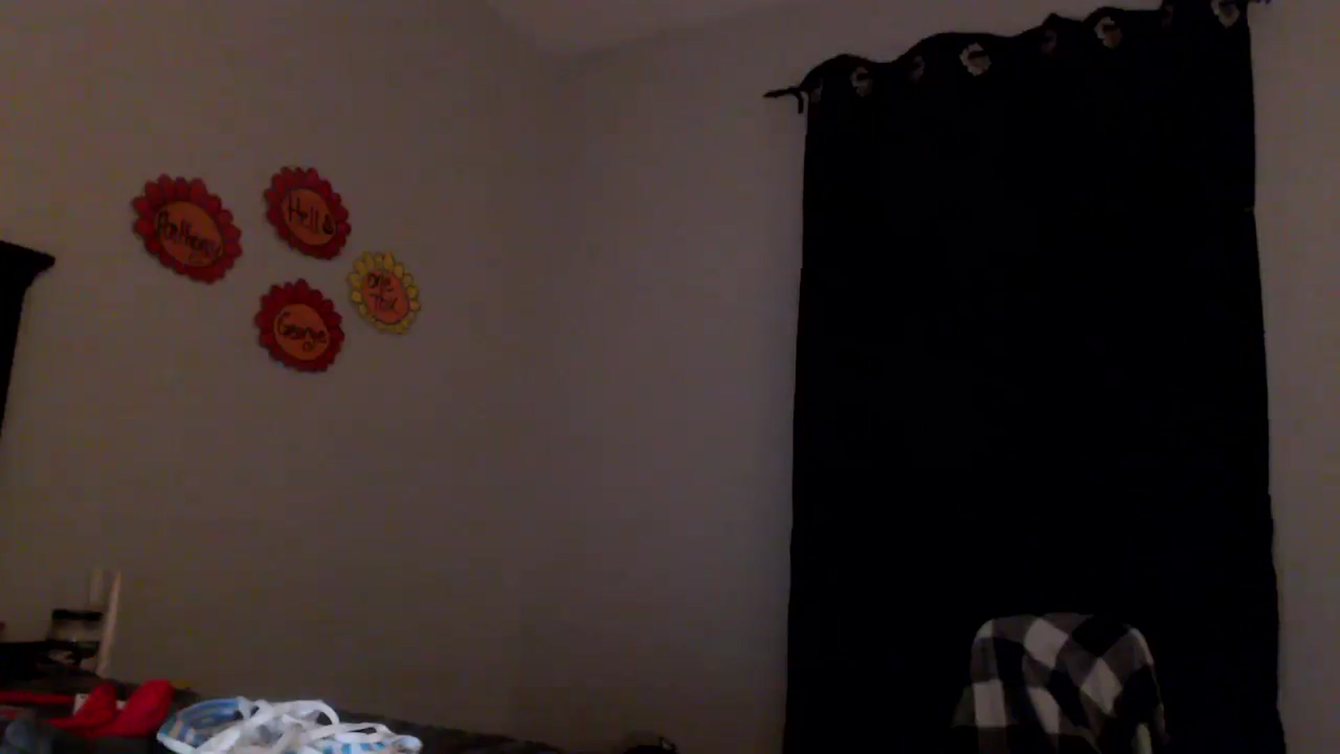 Gallery image thumbnail from EmmyLove's myfreecams stream on, 08/22/2023, 05:01 image 17 of 20