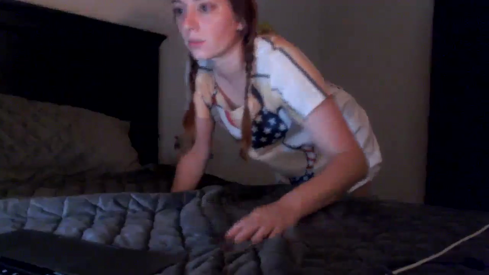 Gallery image thumbnail from EmmyLove's myfreecams stream on, 08/23/2023, 06:07 image 15 of 20