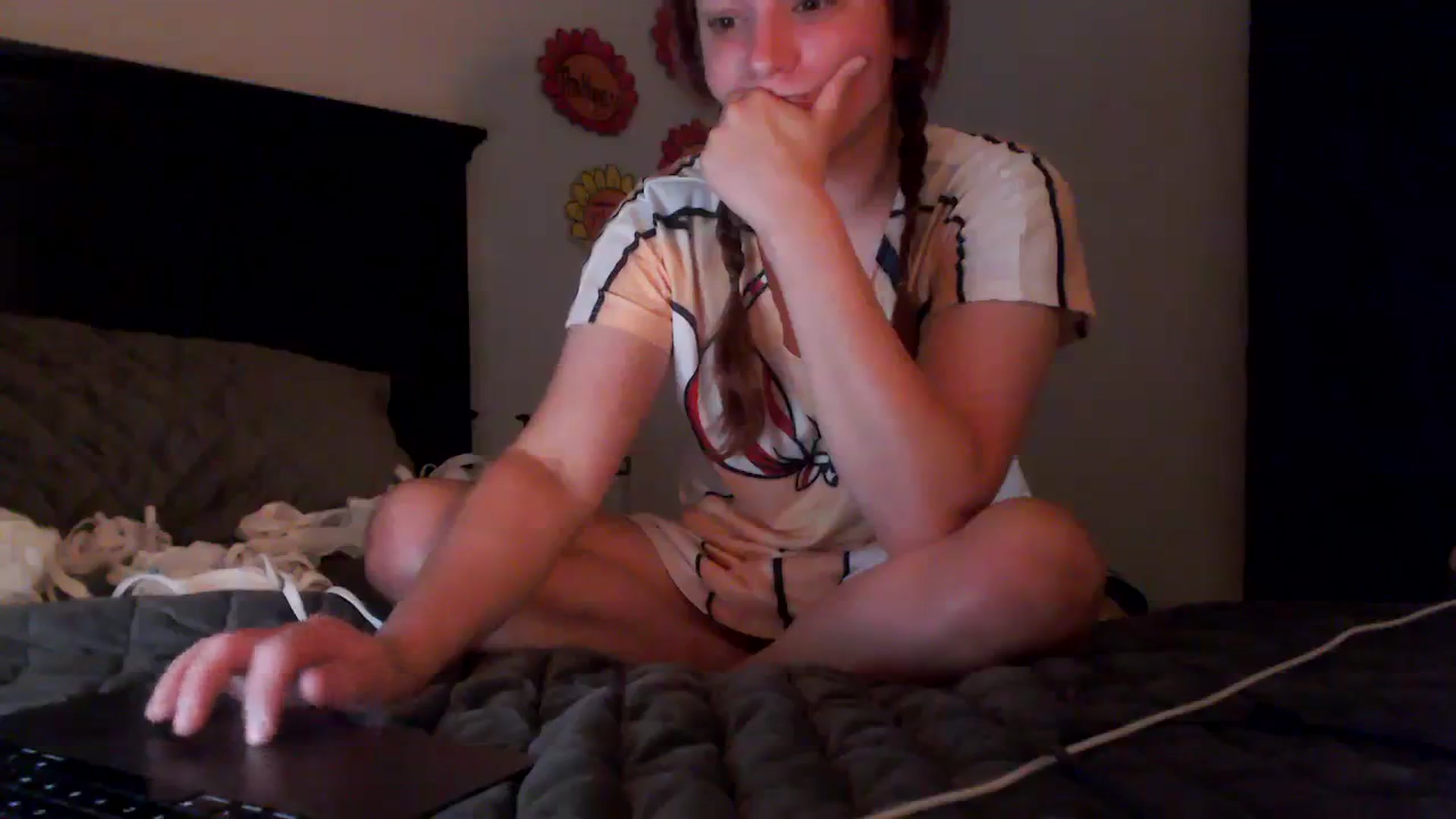 Gallery image thumbnail from EmmyLove's myfreecams stream on, 08/23/2023, 06:07 image 20 of 20