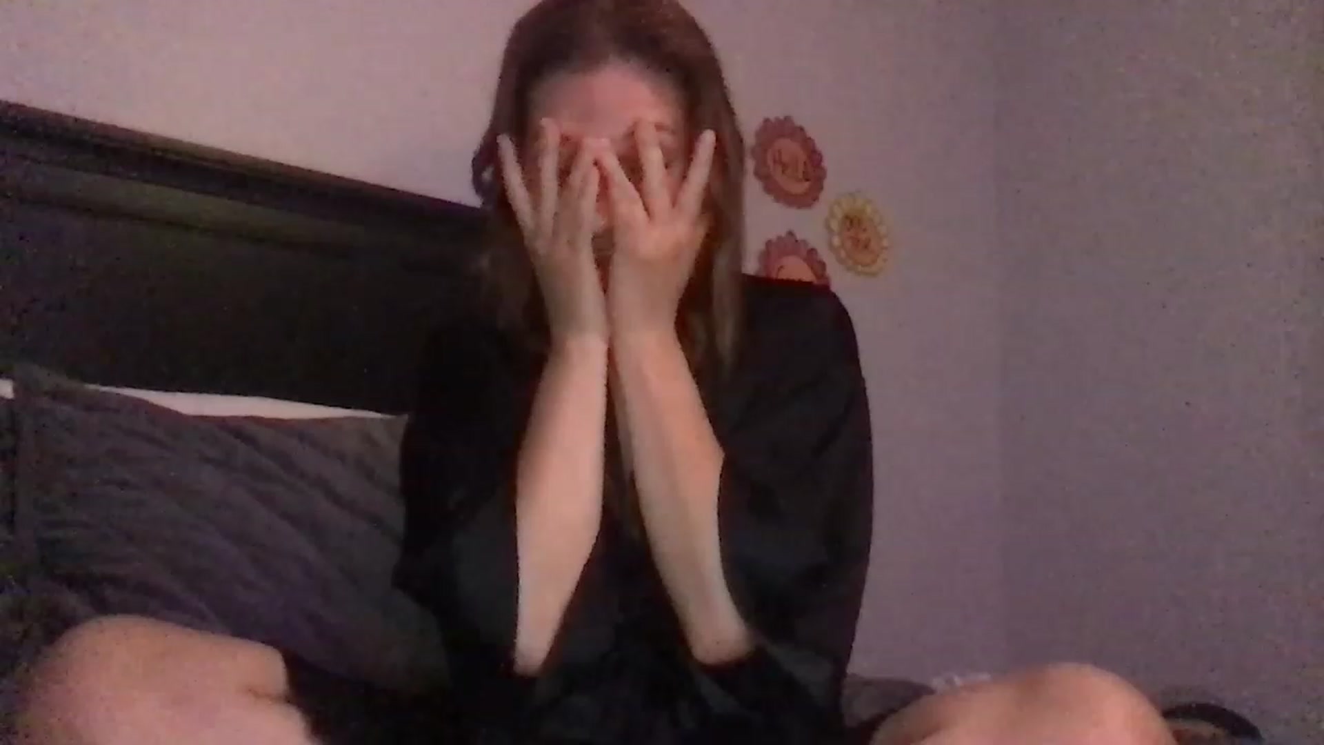 Gallery image thumbnail from EmmyLove's myfreecams stream on, 08/25/2023, 06:15 image 8 of 20