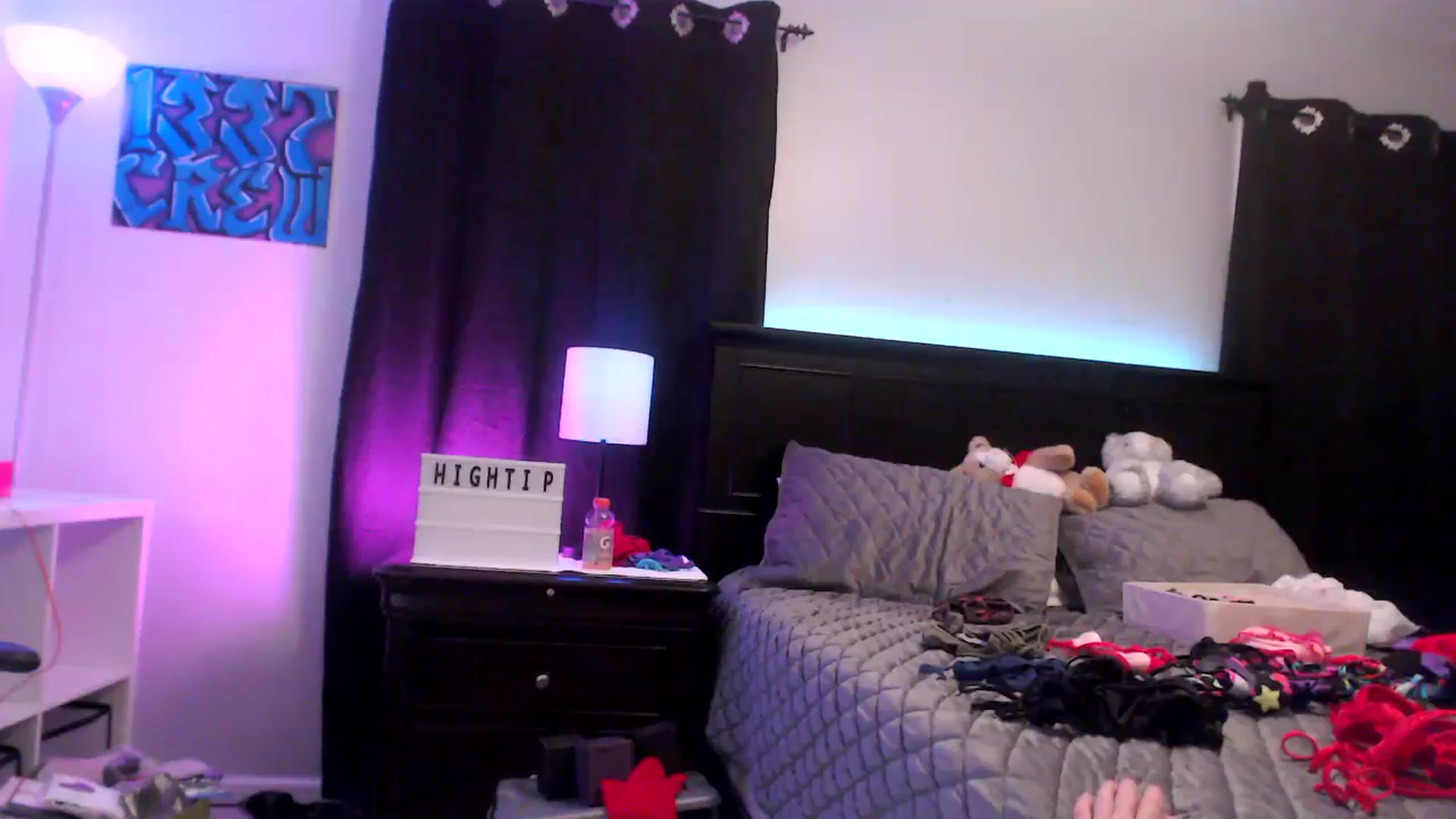 Gallery image thumbnail from EmmyLove's myfreecams stream on, 09/06/2023, 06:08 image 1 of 20