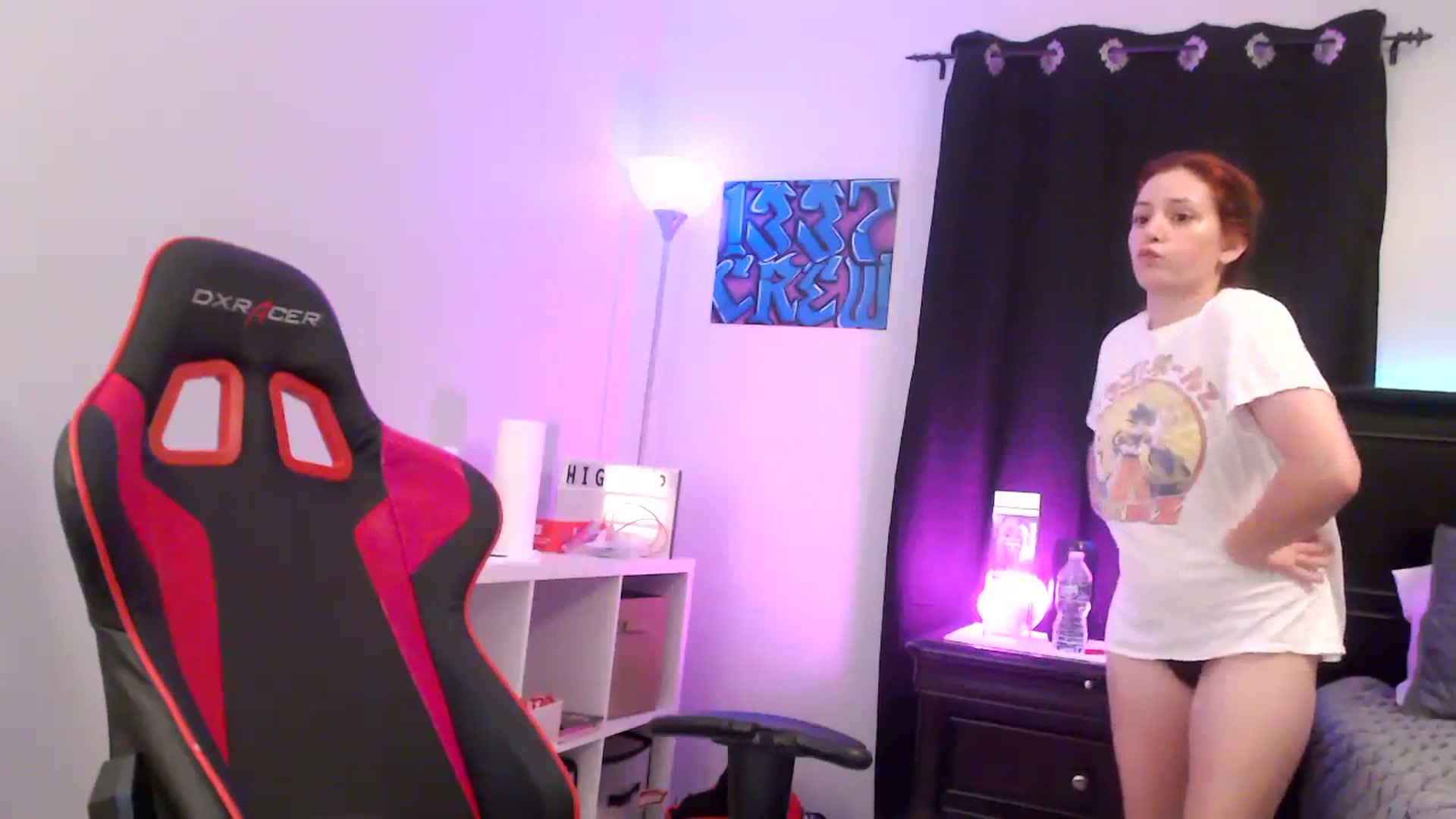 Gallery image thumbnail from EmmyLove's myfreecams stream on, 09/12/2023, 05:22 image 13 of 20