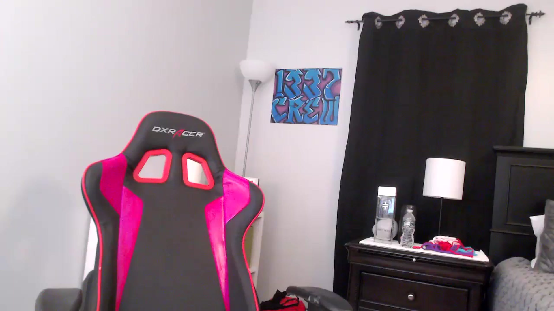 Gallery image thumbnail from EmmyLove's myfreecams stream on, 09/12/2023, 05:22 image 19 of 20