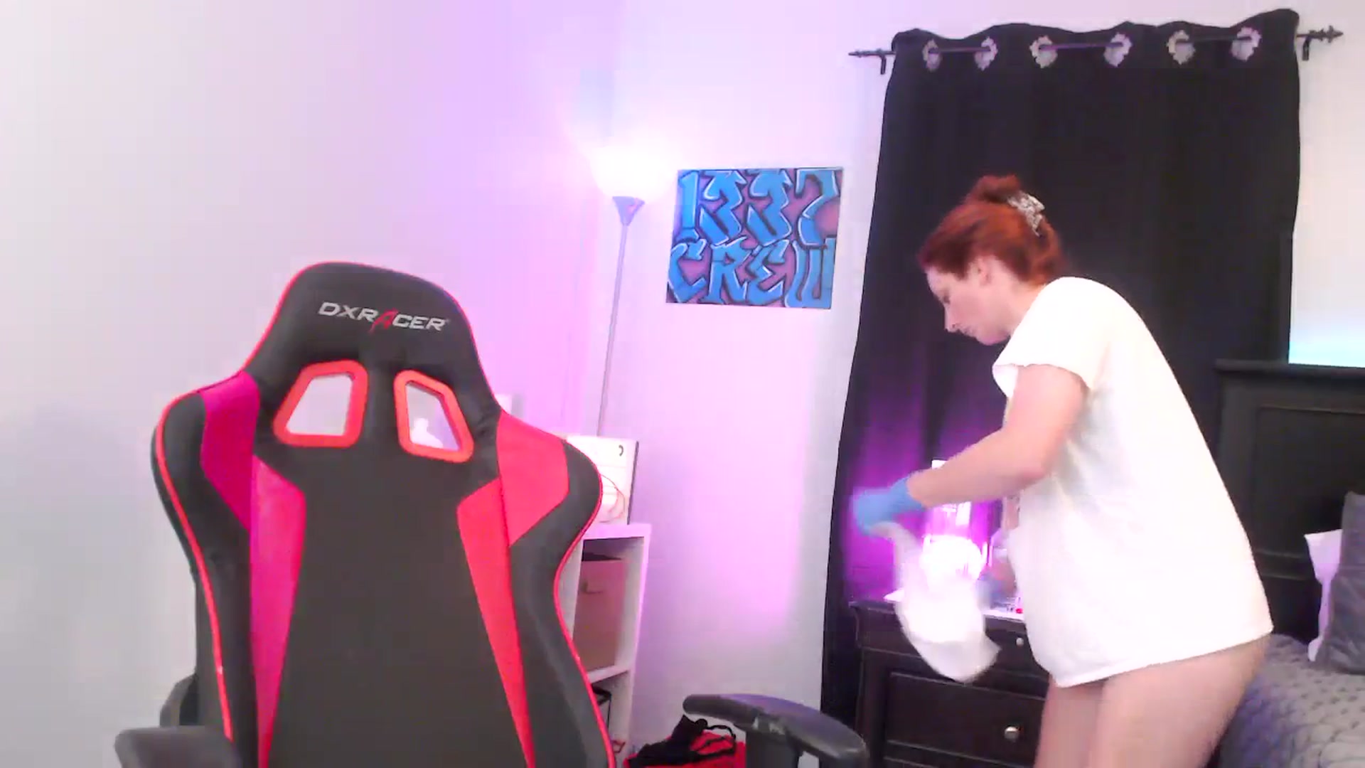 Gallery image thumbnail from EmmyLove's myfreecams stream on, 09/12/2023, 05:22 image 10 of 20