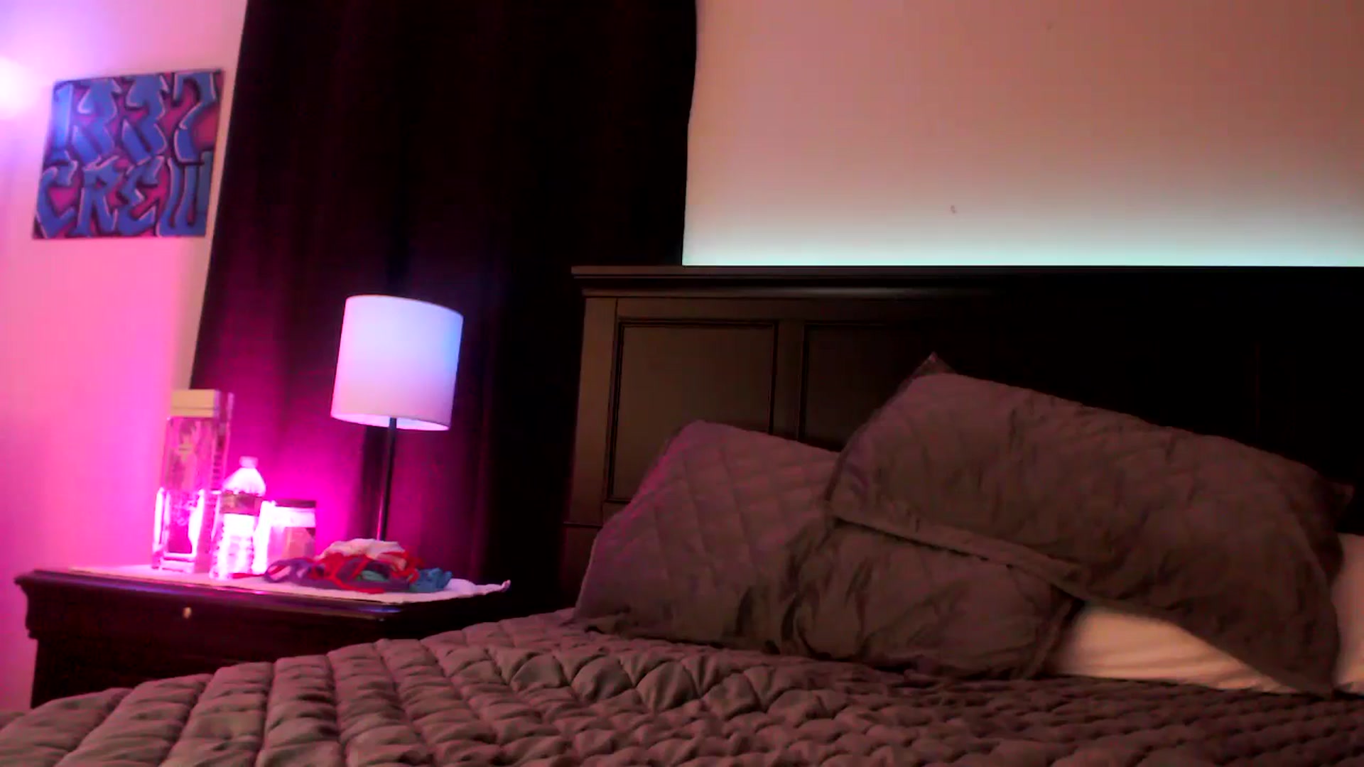 Gallery image thumbnail from EmmyLove's myfreecams stream on, 09/14/2023, 06:51 image 7 of 20