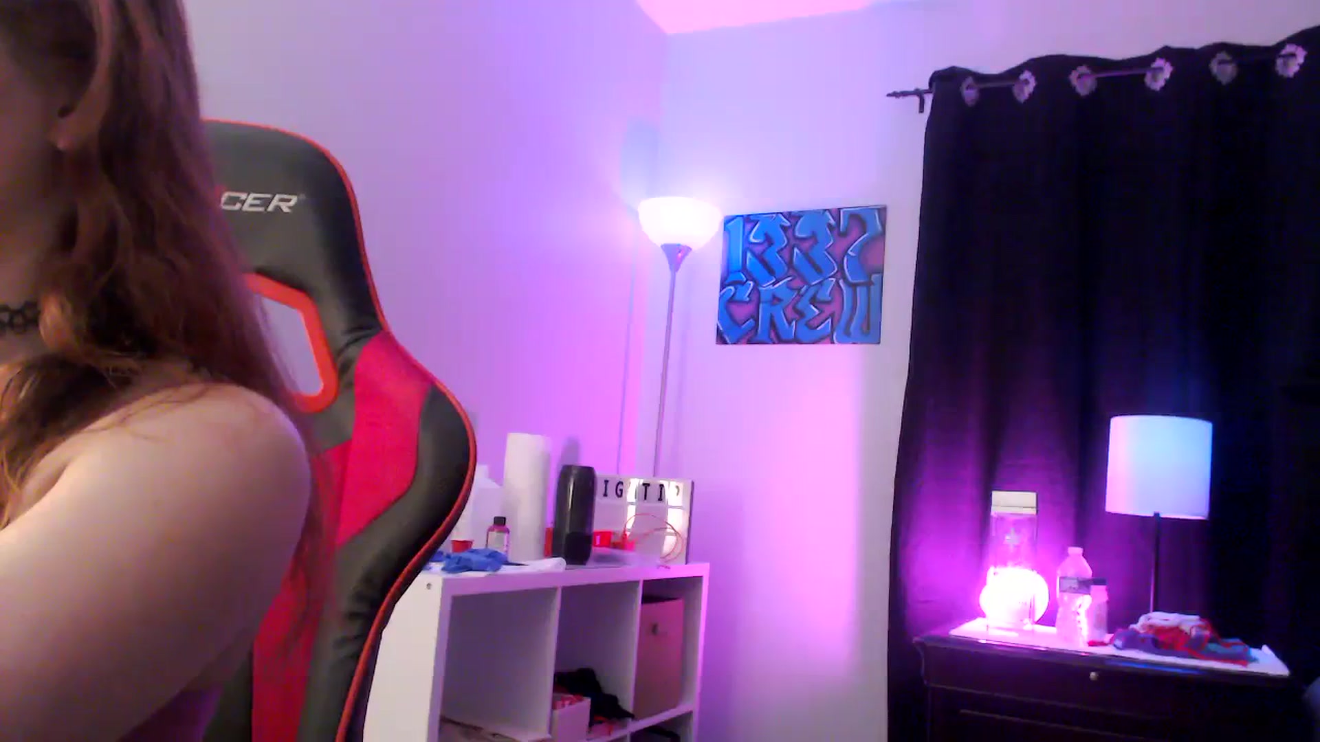 Gallery image thumbnail from EmmyLove's myfreecams stream on, 09/16/2023, 05:17 image 9 of 20