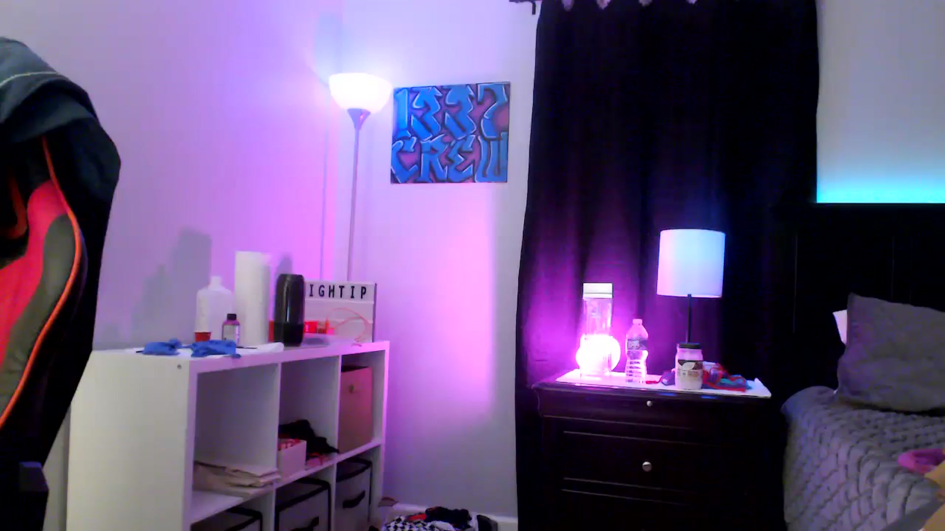 Gallery image thumbnail from EmmyLove's myfreecams stream on, 09/16/2023, 07:55 image 12 of 20