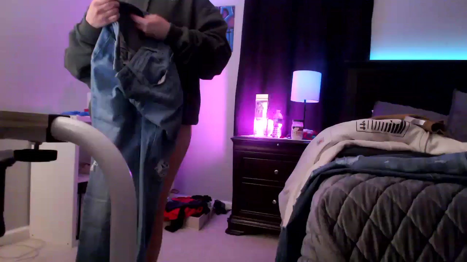 Gallery image thumbnail from EmmyLove's myfreecams stream on, 09/16/2023, 07:55 image 7 of 20