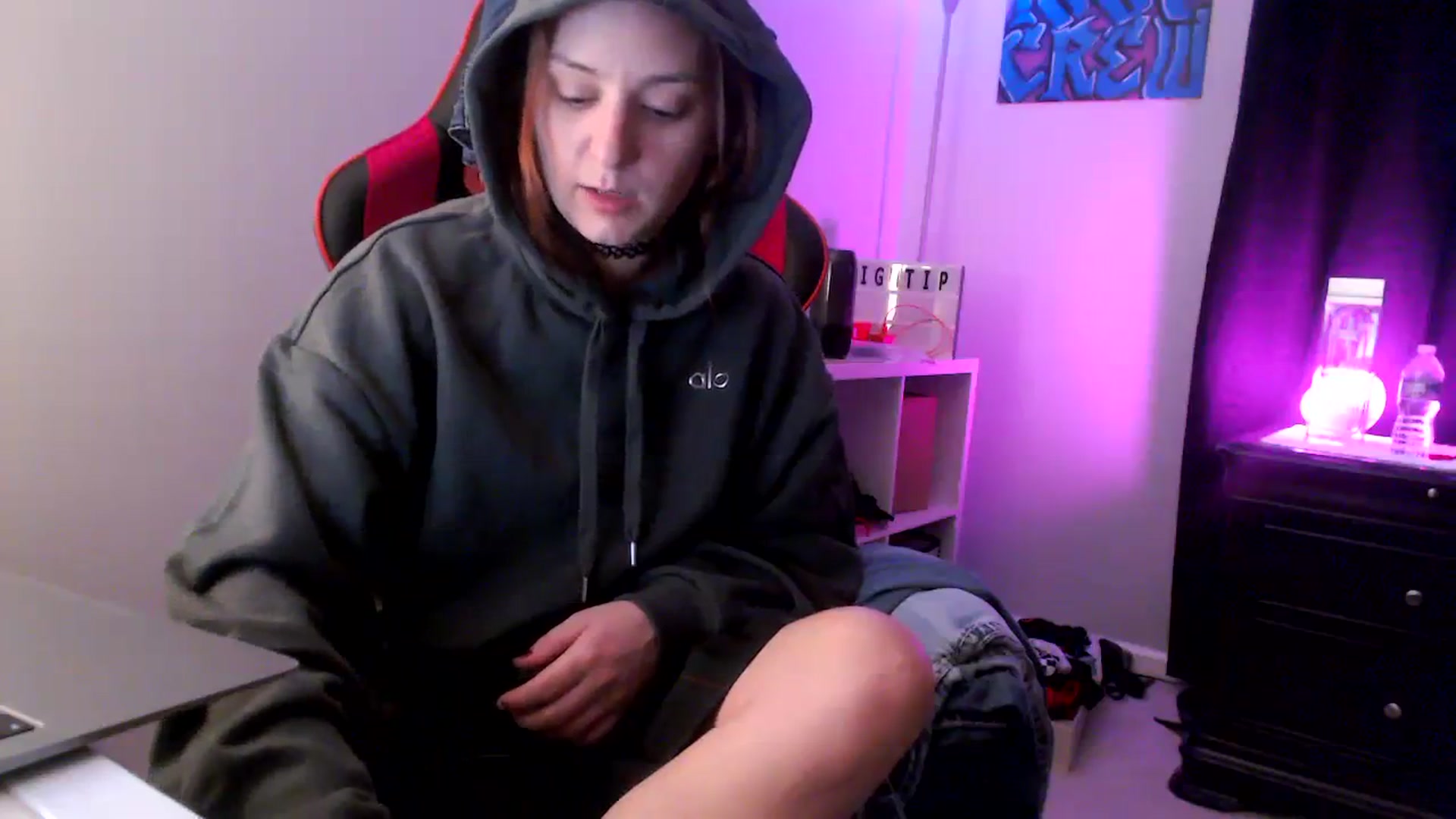 Gallery image thumbnail from EmmyLove's myfreecams stream on, 09/16/2023, 07:55 image 16 of 20