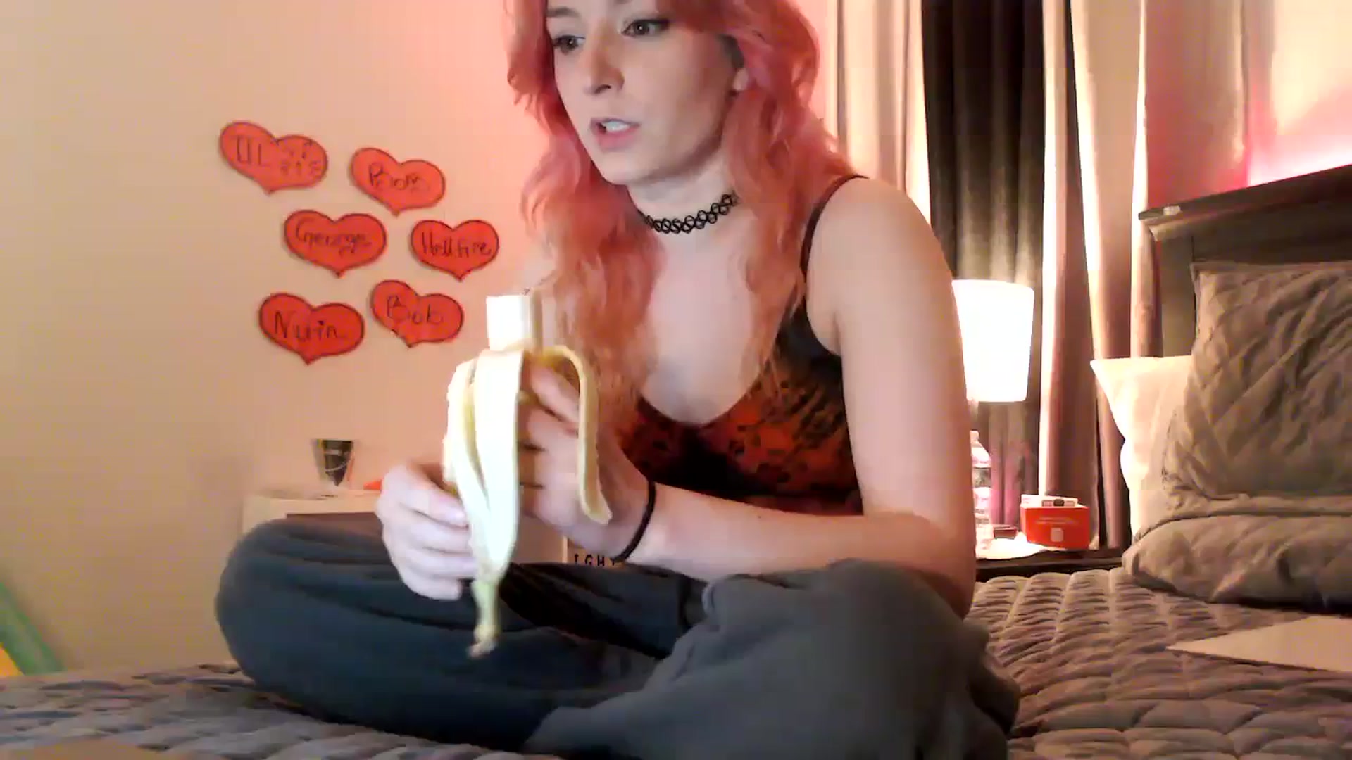 Gallery image thumbnail from EmmyLove's myfreecams stream on, 02/02/2024, 06:31 image 1 of 20
