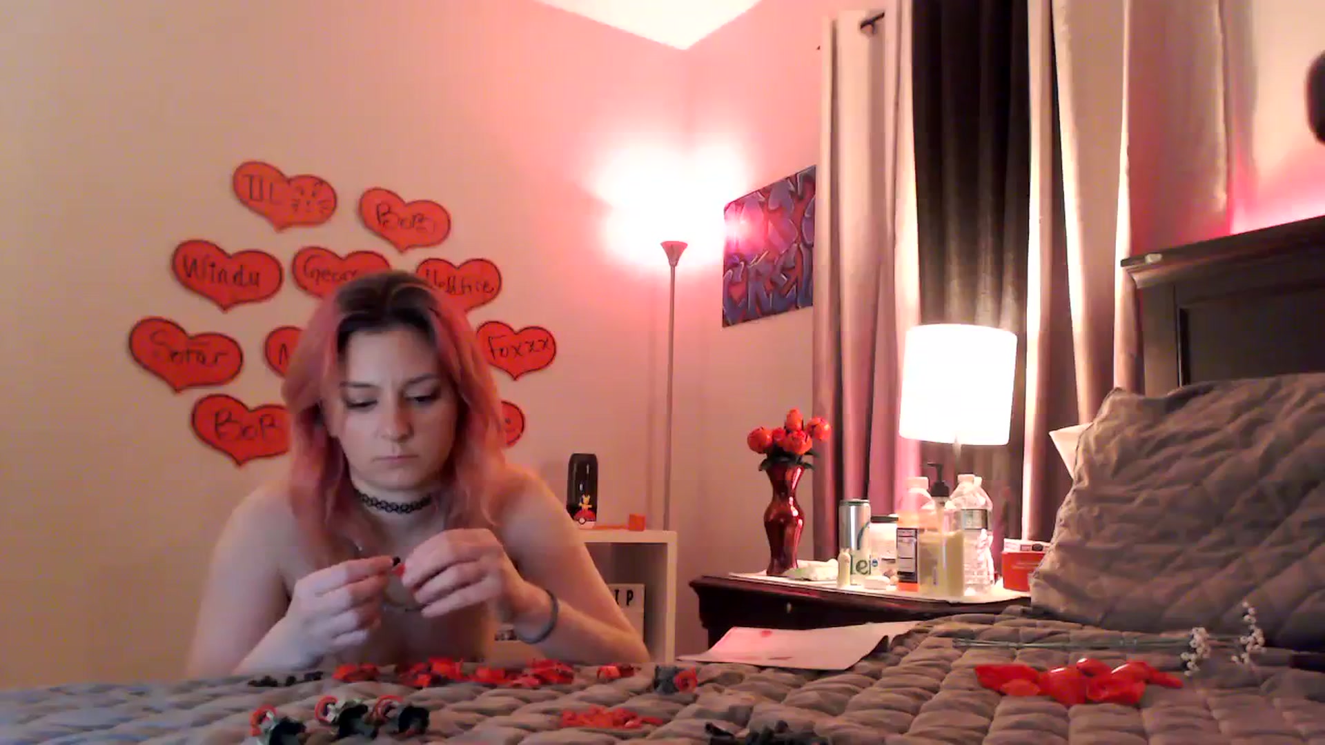 Gallery image thumbnail from EmmyLove's myfreecams stream on, 02/13/2024, 08:04 image 17 of 20