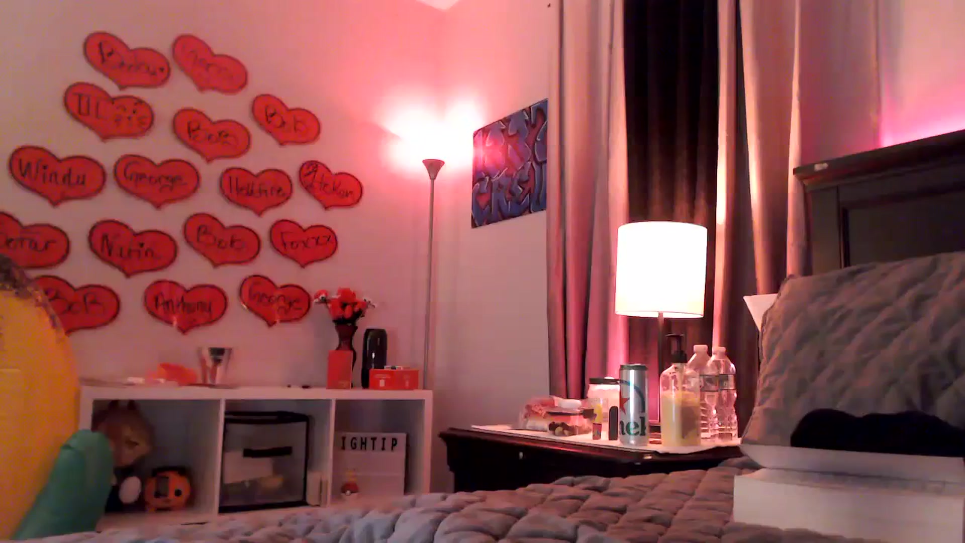 Gallery image thumbnail from EmmyLove's myfreecams stream on, 02/15/2024, 07:27 image 1 of 20