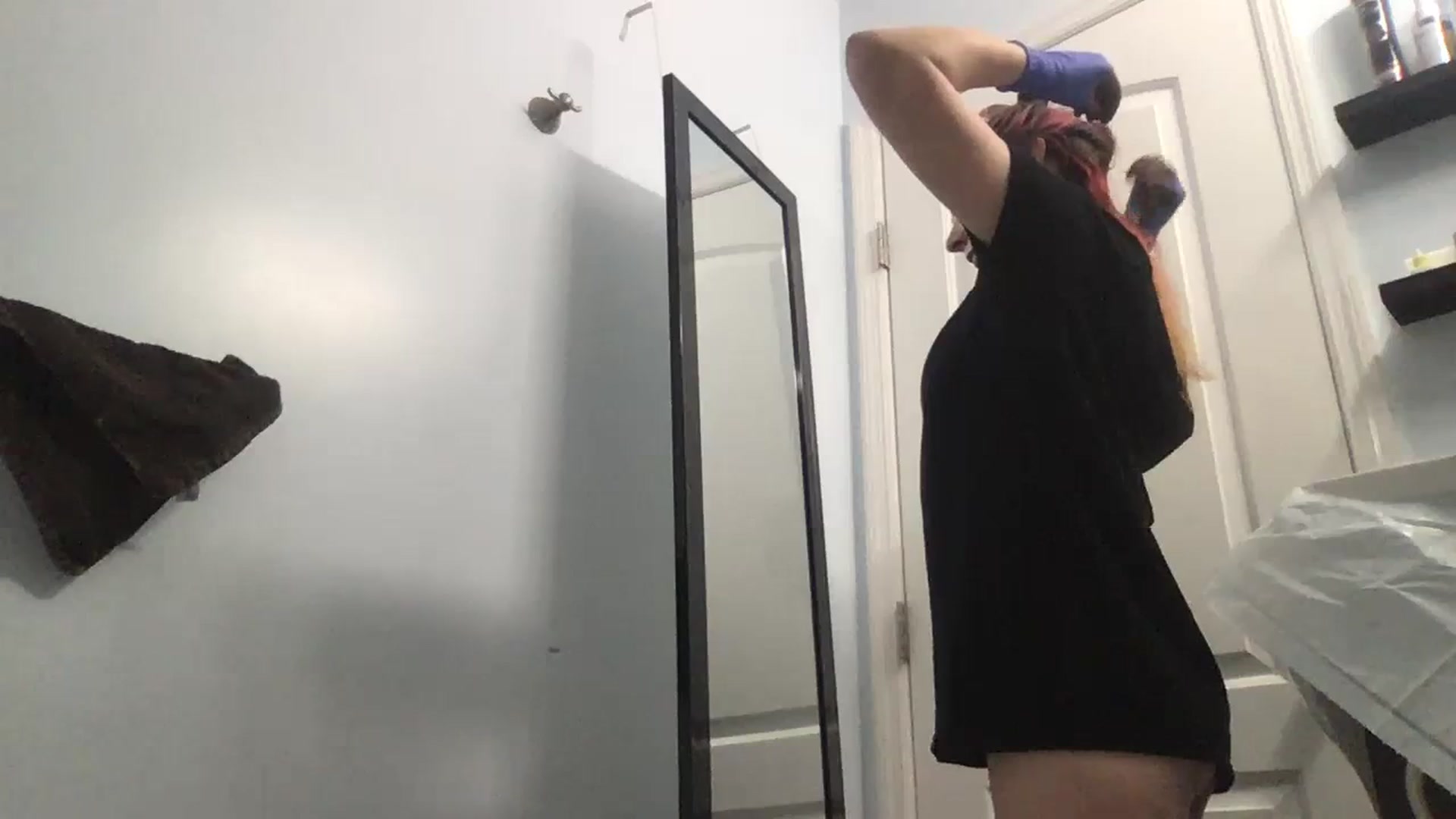 Gallery image thumbnail from EmmyLove's myfreecams stream on, 02/20/2024, 05:42 image 8 of 20