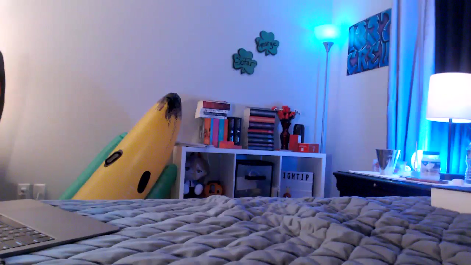 Gallery image thumbnail from EmmyLove's myfreecams stream on, 03/05/2024, 06:37 image 9 of 20