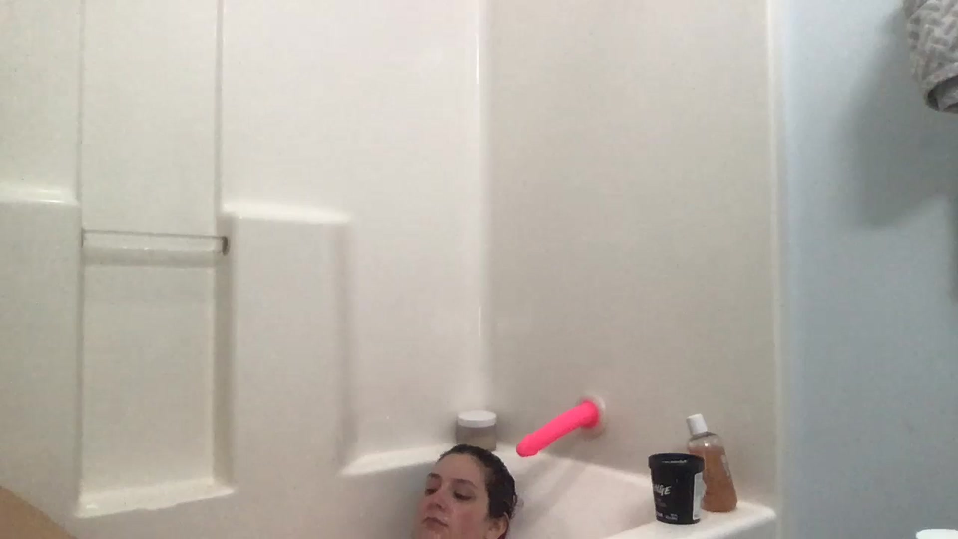 Gallery image thumbnail from EmmyLove's myfreecams stream on, 03/07/2024, 08:35 image 10 of 20