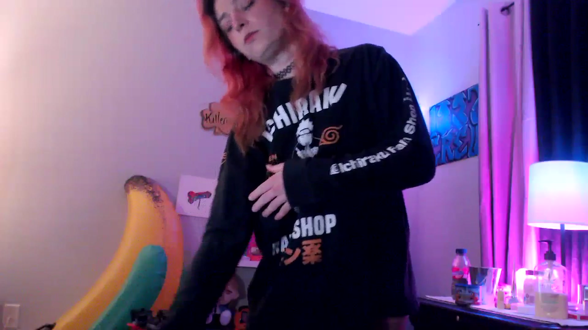 Gallery image thumbnail from EmmyLove's myfreecams stream on, 03/21/2024, 06:12 image 10 of 20