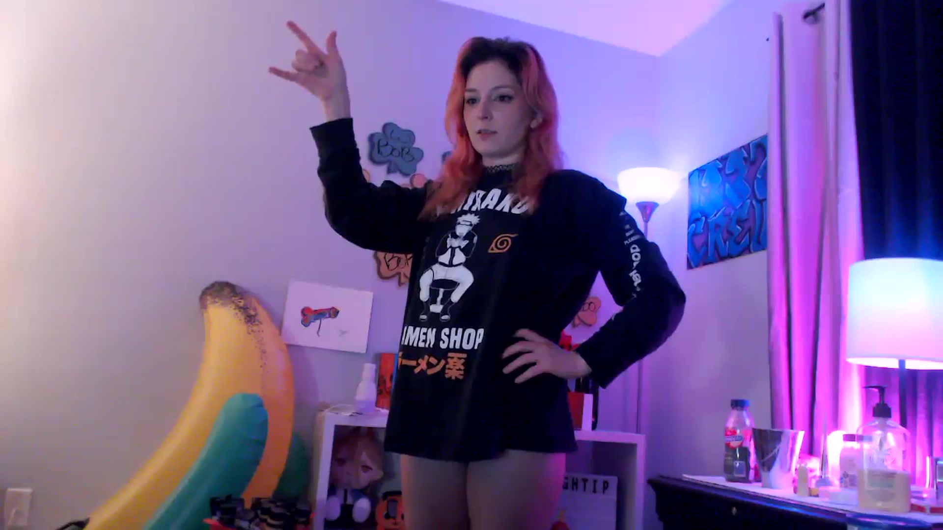 Gallery image thumbnail from EmmyLove's myfreecams stream on, 03/21/2024, 06:12 image 9 of 20