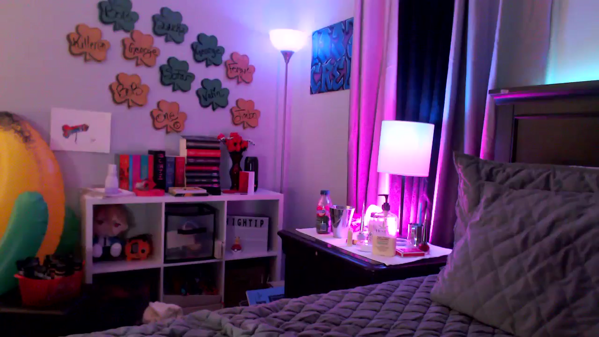 Gallery image thumbnail from EmmyLove's myfreecams stream on, 03/21/2024, 06:12 image 6 of 20