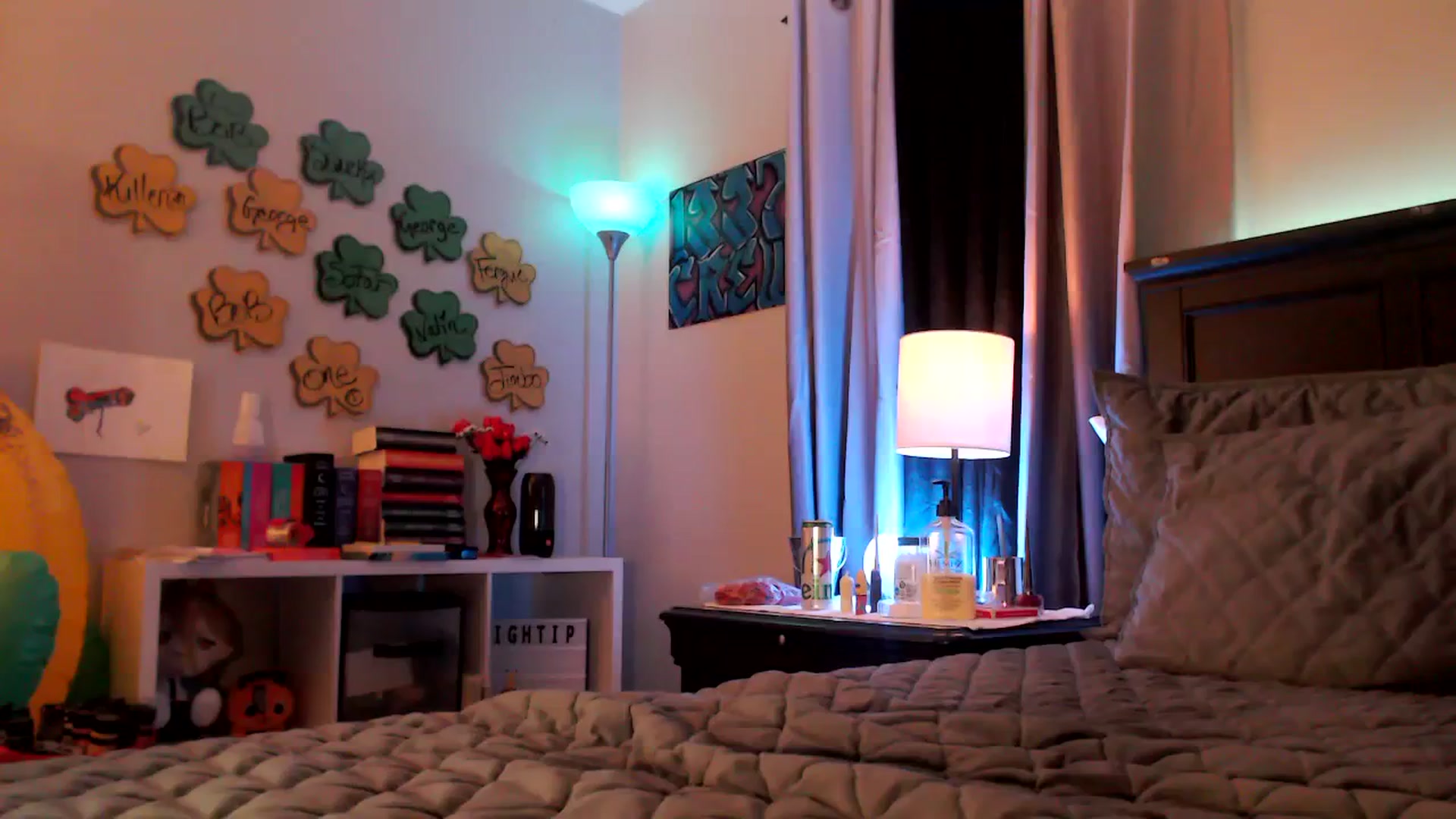 Gallery image thumbnail from EmmyLove's myfreecams stream on, 03/23/2024, 06:45 image 1 of 20