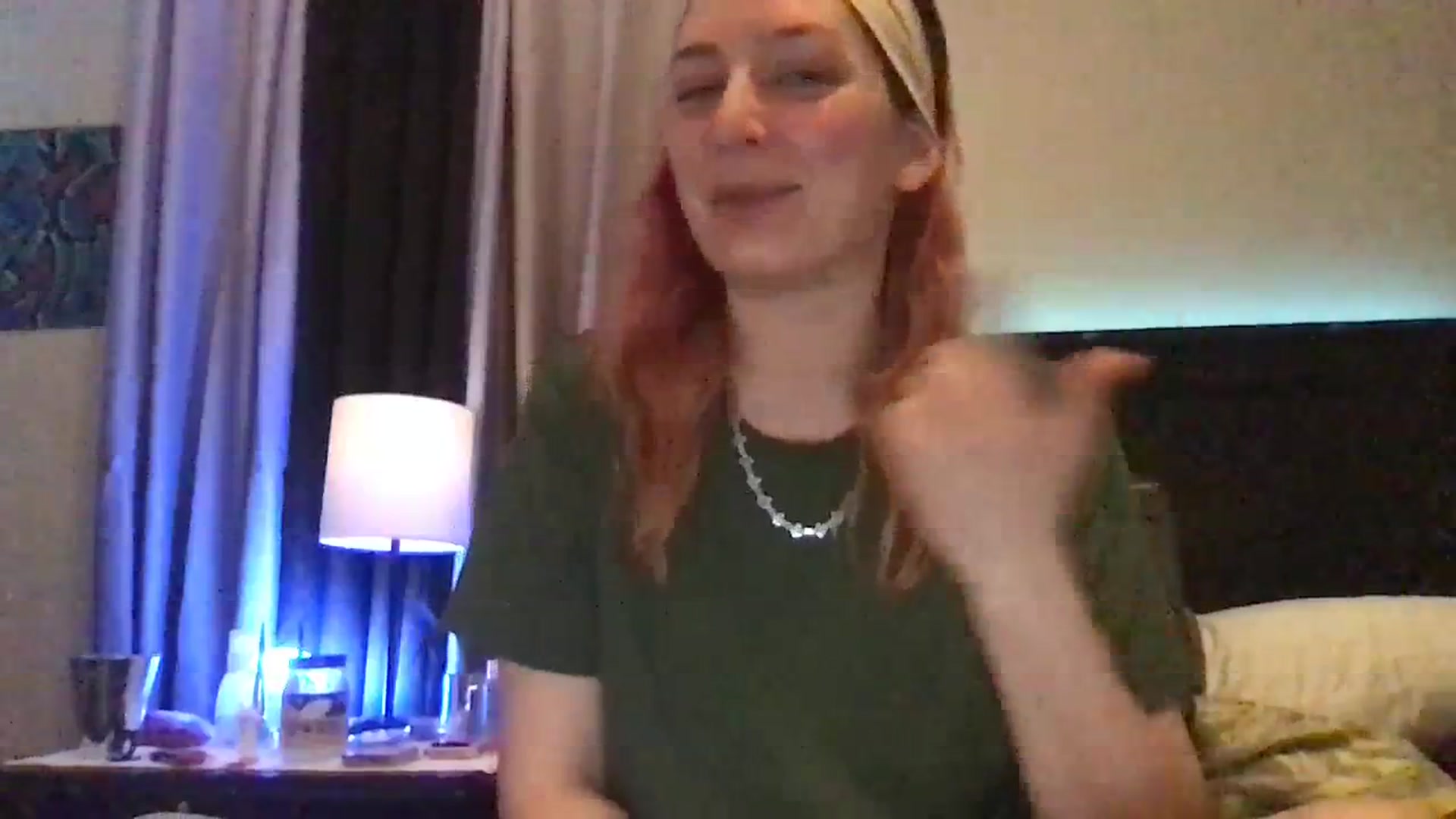 Gallery image thumbnail from EmmyLove's myfreecams stream on, 04/04/2024, 06:39 image 17 of 20