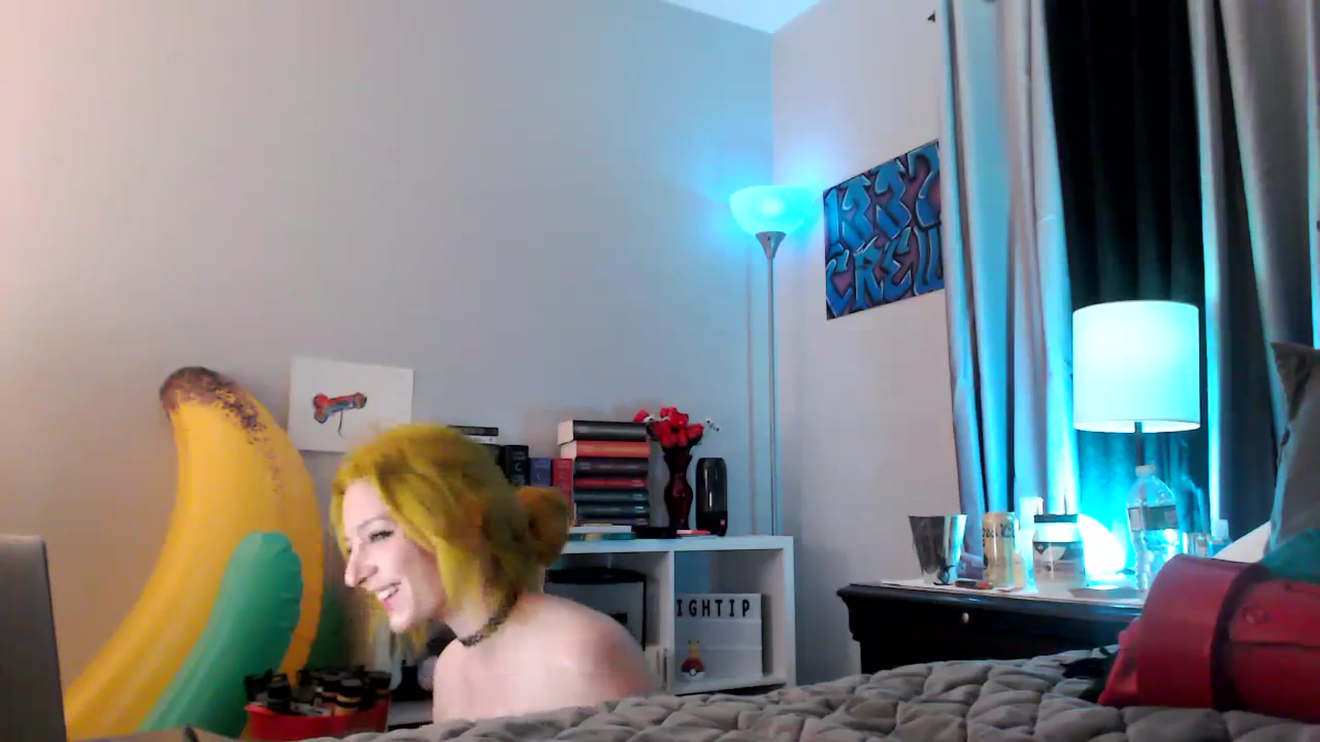 Gallery image thumbnail from EmmyLove's myfreecams stream on, 04/06/2024, 07:33 image 3 of 20