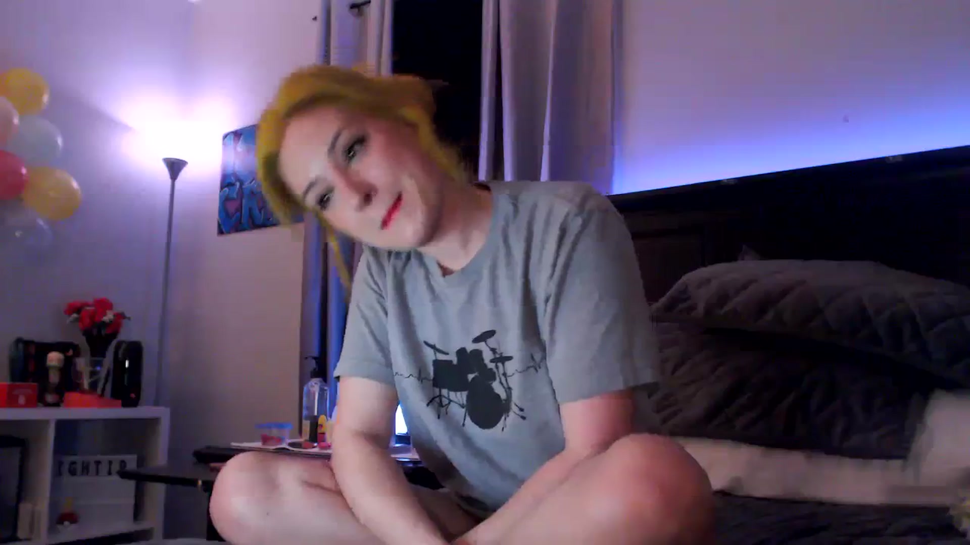 Gallery image thumbnail from EmmyLove's myfreecams stream on, 04/08/2024, 06:19 image 5 of 20
