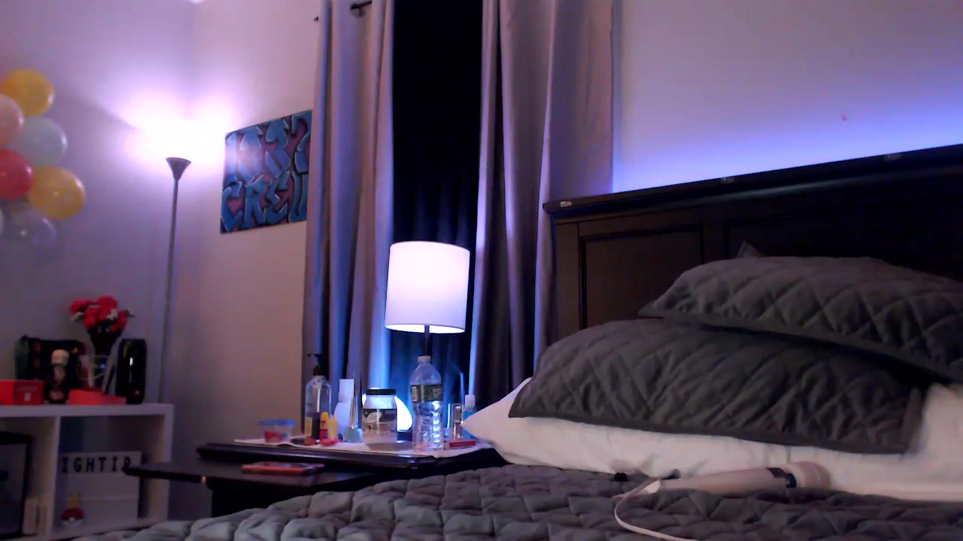 Gallery image thumbnail from EmmyLove's myfreecams stream on, 04/08/2024, 06:19 image 12 of 20