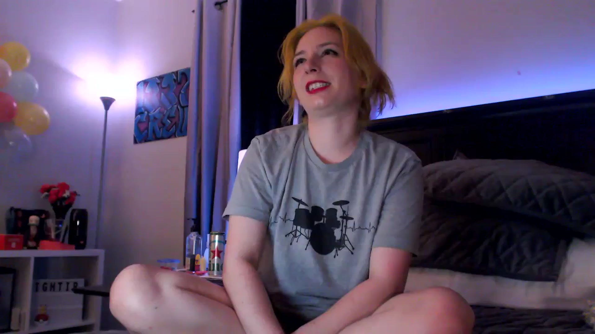 Gallery image thumbnail from EmmyLove's myfreecams stream on, 04/08/2024, 06:19 image 7 of 20