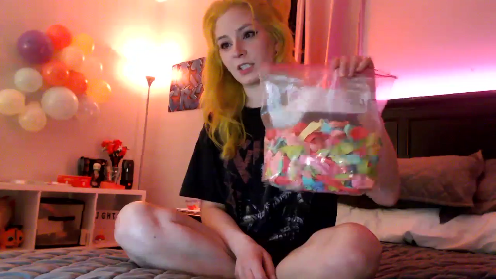 Gallery image thumbnail from EmmyLove's myfreecams stream on, 04/09/2024, 06:39 image 2 of 20