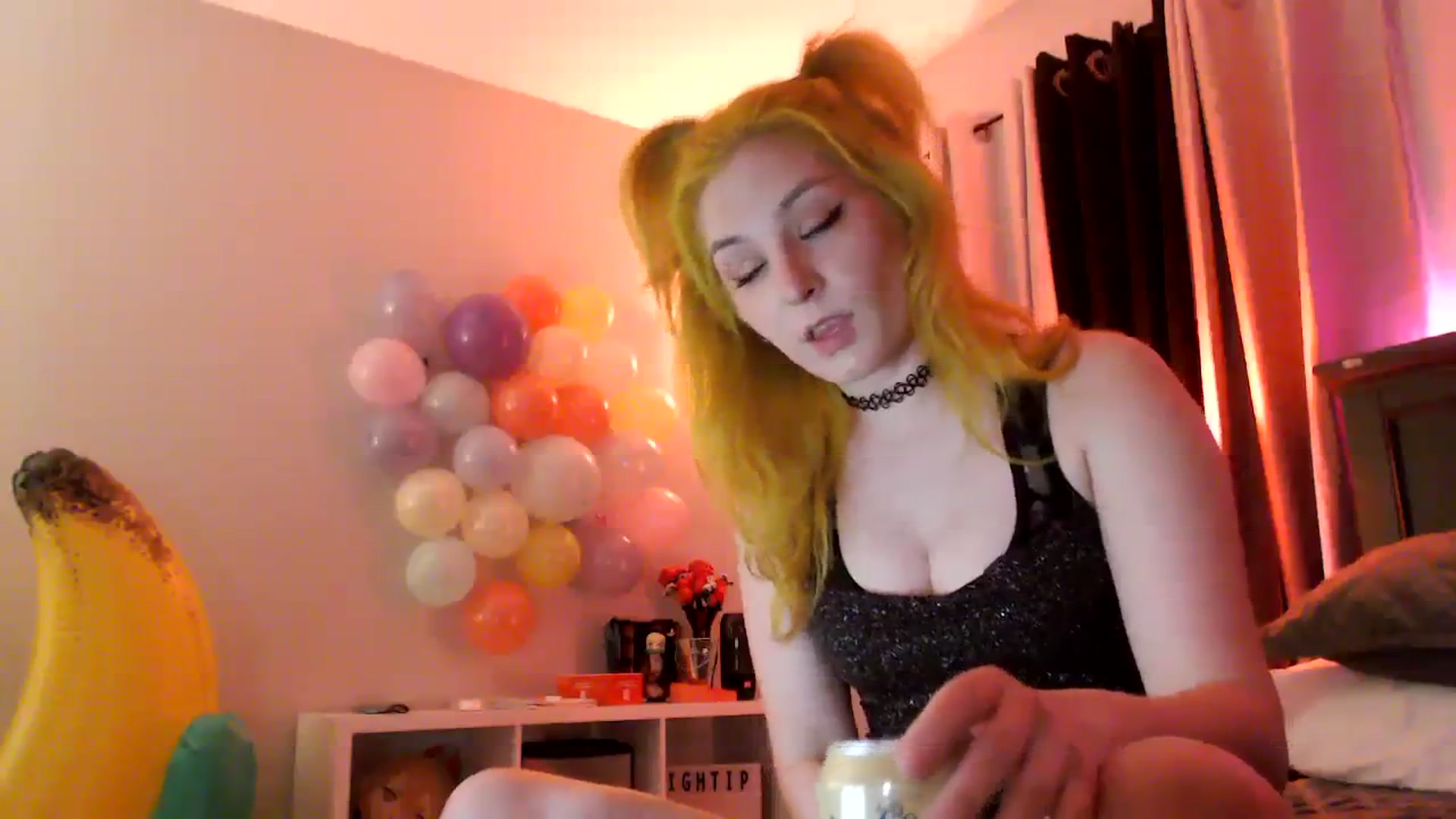 Gallery image thumbnail from EmmyLove's myfreecams stream on, 04/09/2024, 06:39 image 17 of 20