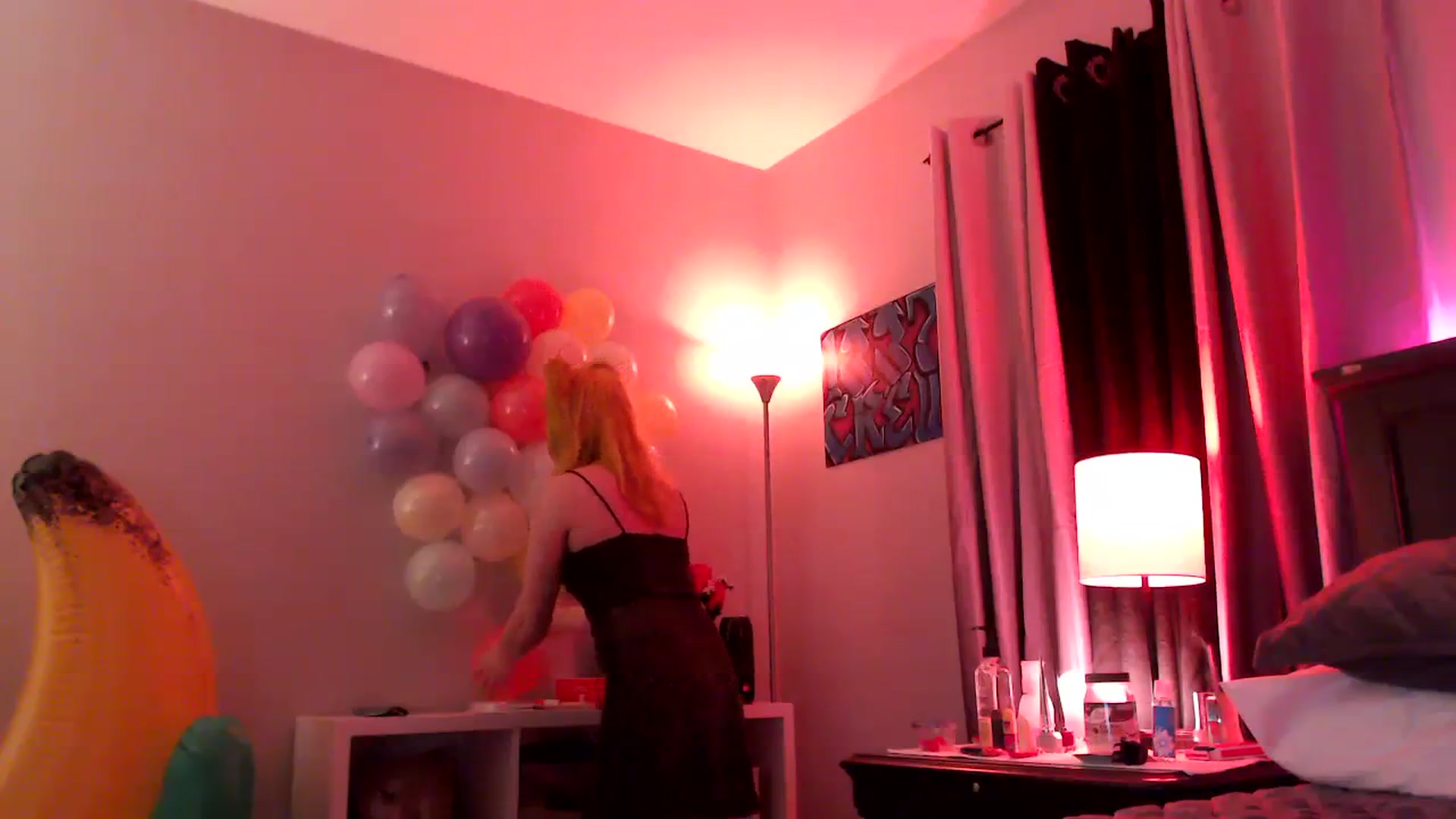 Gallery image thumbnail from EmmyLove's myfreecams stream on, 04/09/2024, 06:39 image 14 of 20