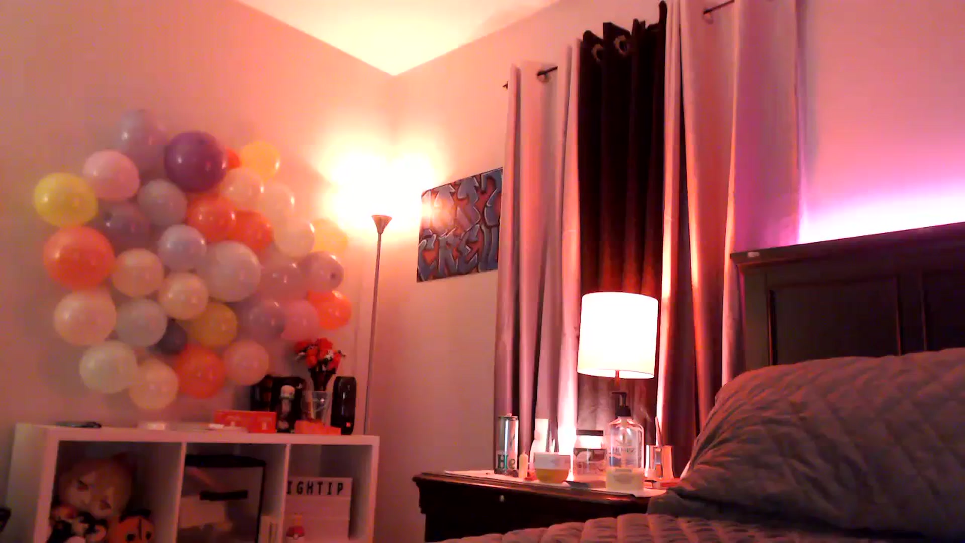Gallery image thumbnail from EmmyLove's myfreecams stream on, 04/11/2024, 07:28 image 6 of 20