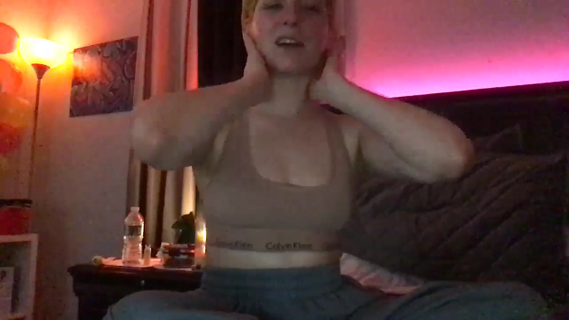 Gallery image thumbnail from EmmyLove's myfreecams stream on, 04/24/2024, 05:40 image 3 of 20