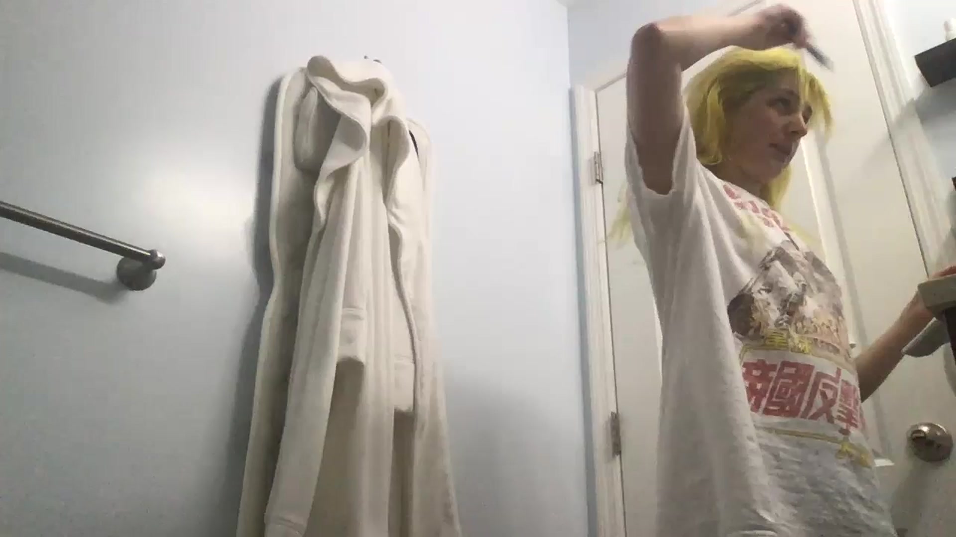 Gallery image thumbnail from EmmyLove's myfreecams stream on, 04/28/2024, 05:19 image 17 of 20