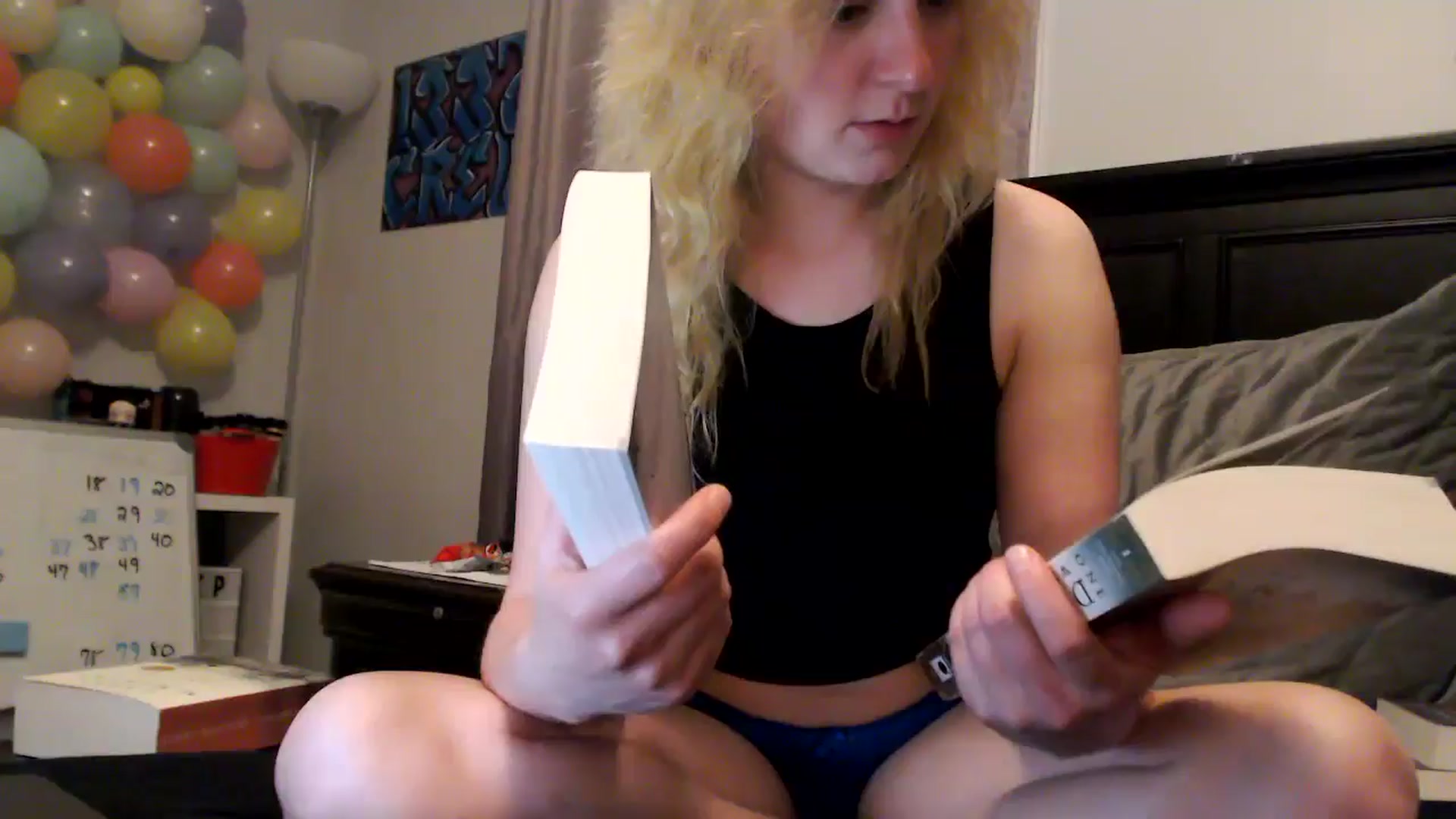 Gallery image thumbnail from EmmyLove's myfreecams stream on, 05/04/2024, 06:54 image 16 of 20
