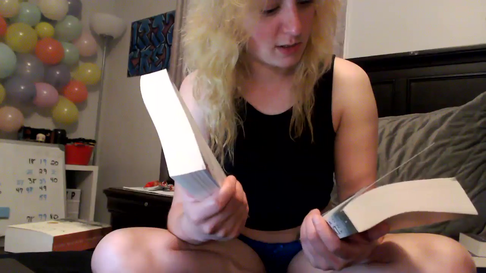 Gallery image thumbnail from EmmyLove's myfreecams stream on, 05/04/2024, 06:54 image 17 of 20