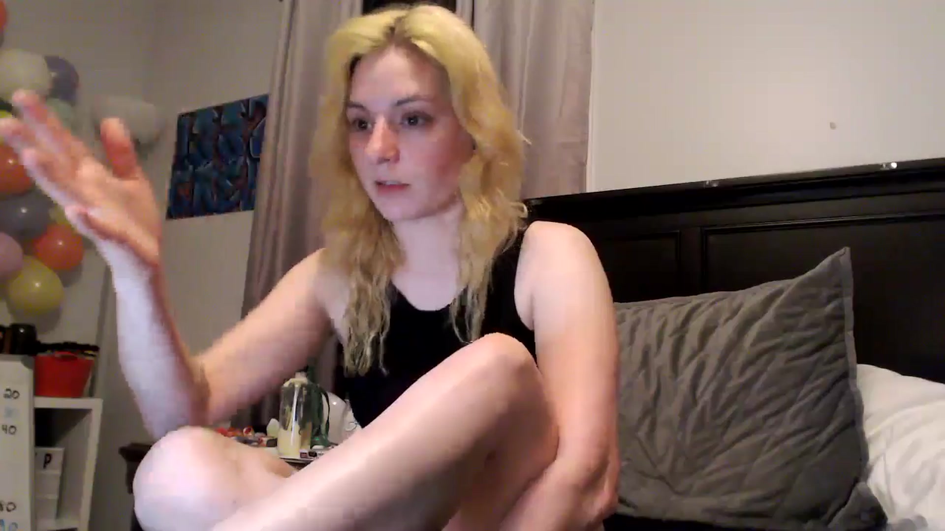 Gallery image thumbnail from EmmyLove's myfreecams stream on, 05/04/2024, 06:54 image 4 of 20