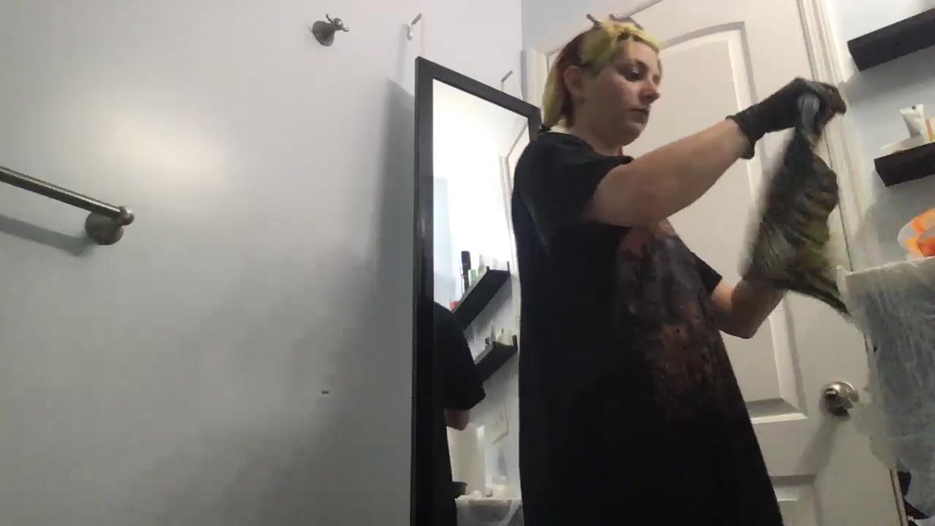 Gallery image thumbnail from EmmyLove's myfreecams stream on, 05/09/2024, 06:30 image 12 of 20